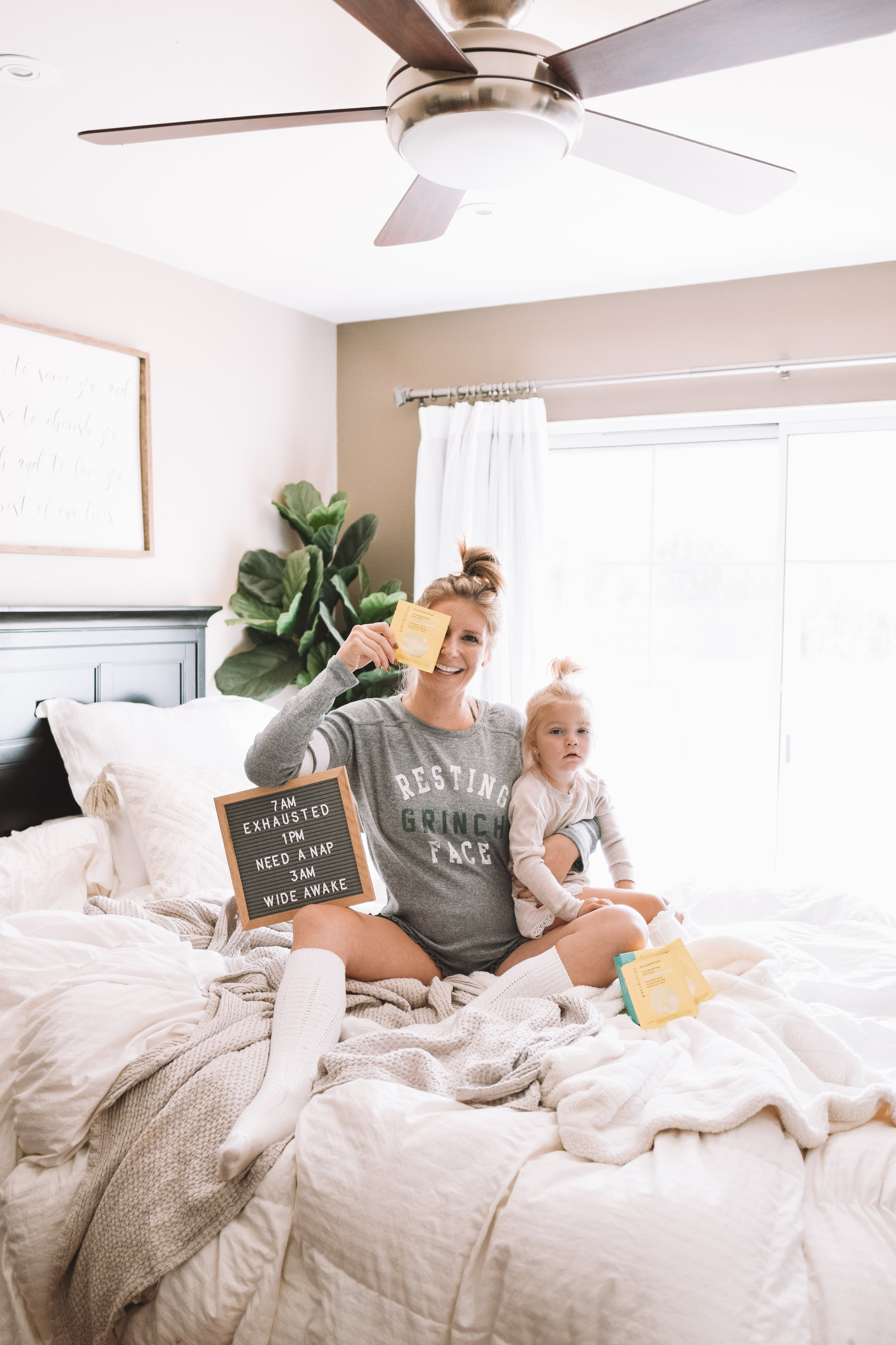 16 Stocking Stuffers for Moms [that you'll actually want + use!]