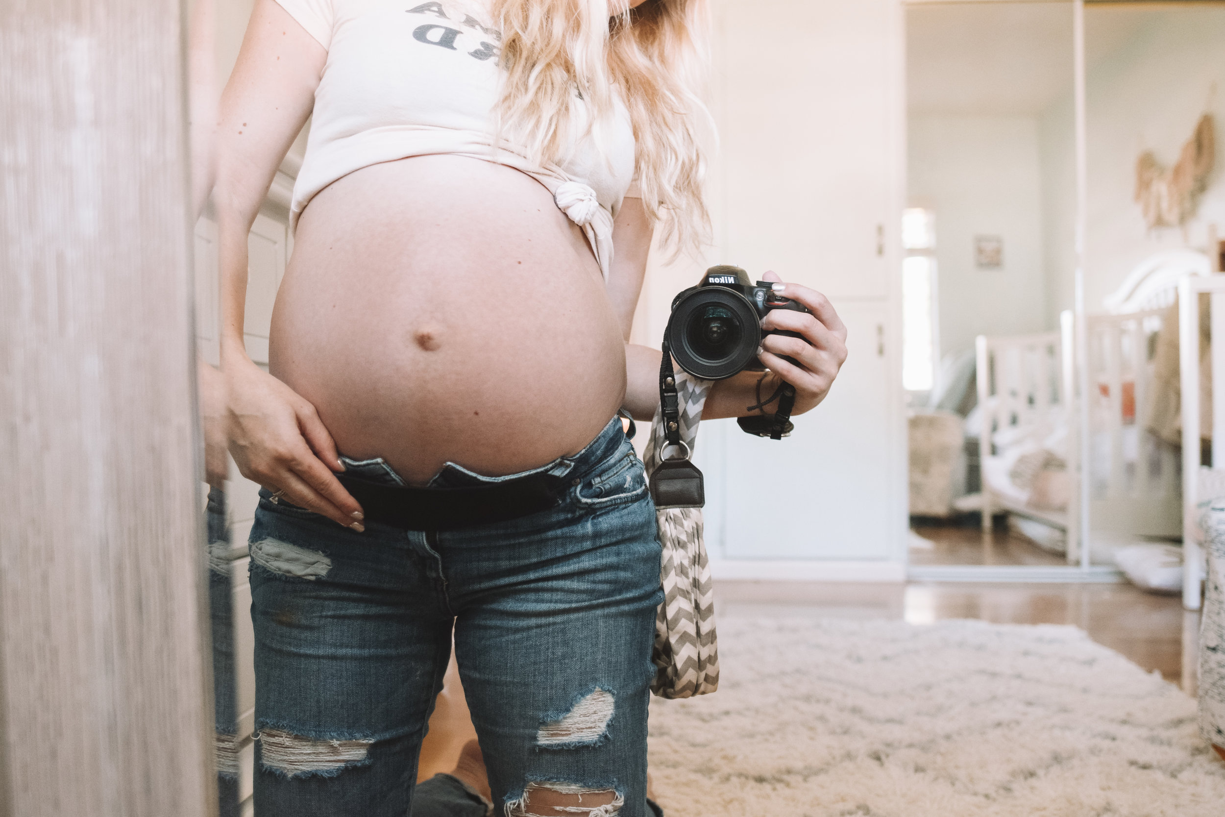 Turn your jeans into cute maternity jeans. — The Overwhelmed Mommy Blog