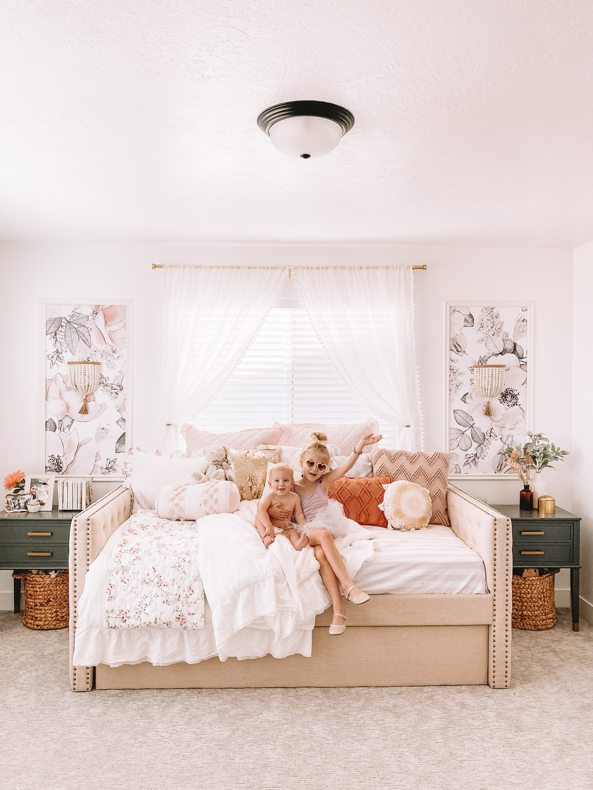 Cute Girls Room Ideas - Easy DIY - The Overwhelmed Mommy