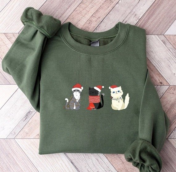 Adult Women's Holiday Sweatshirts - The Overwhelmed Mommy Blogger