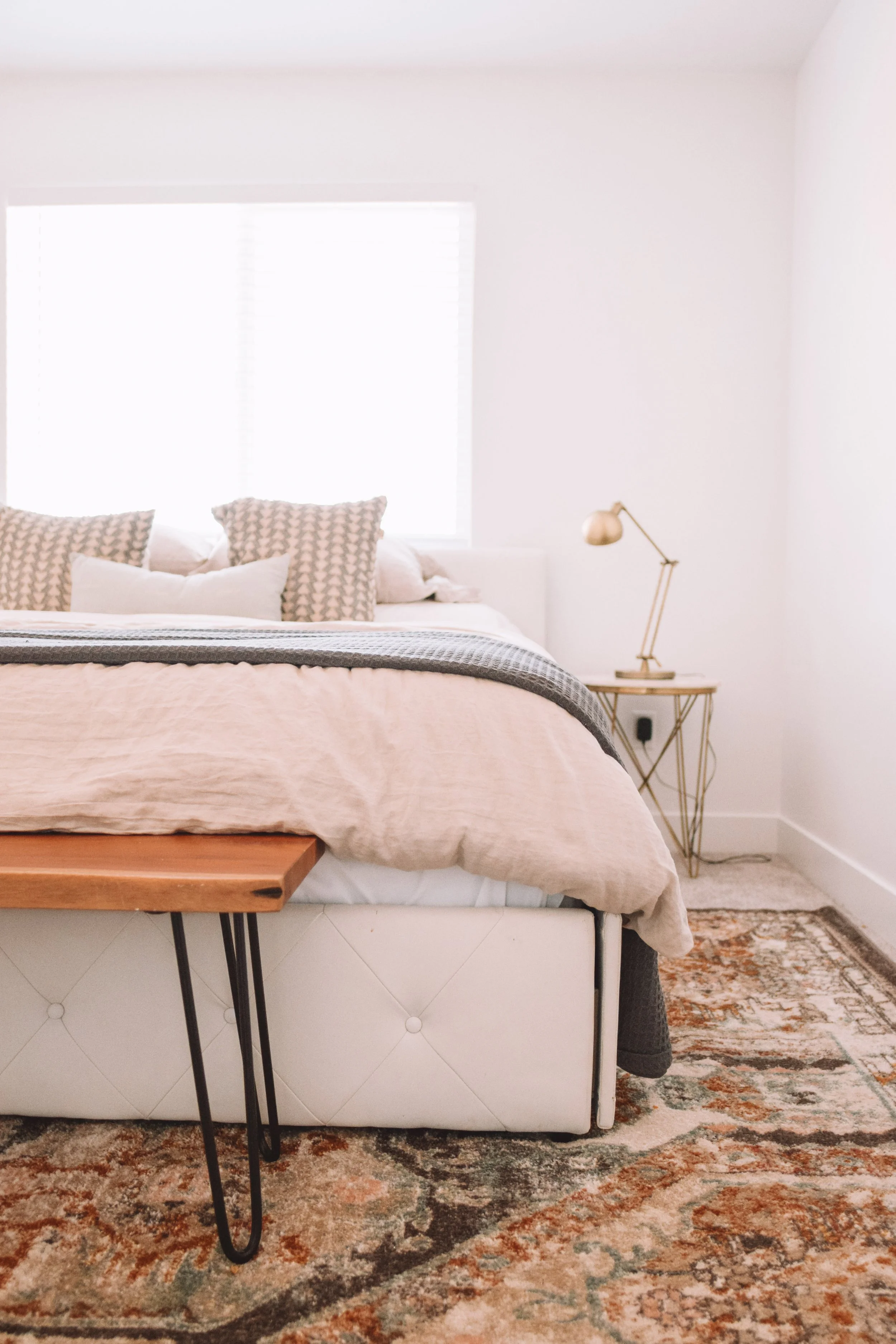 Neutral Natural-Toned Guest Bedroom Inspo - The Overwhelmed Mommy Blogger