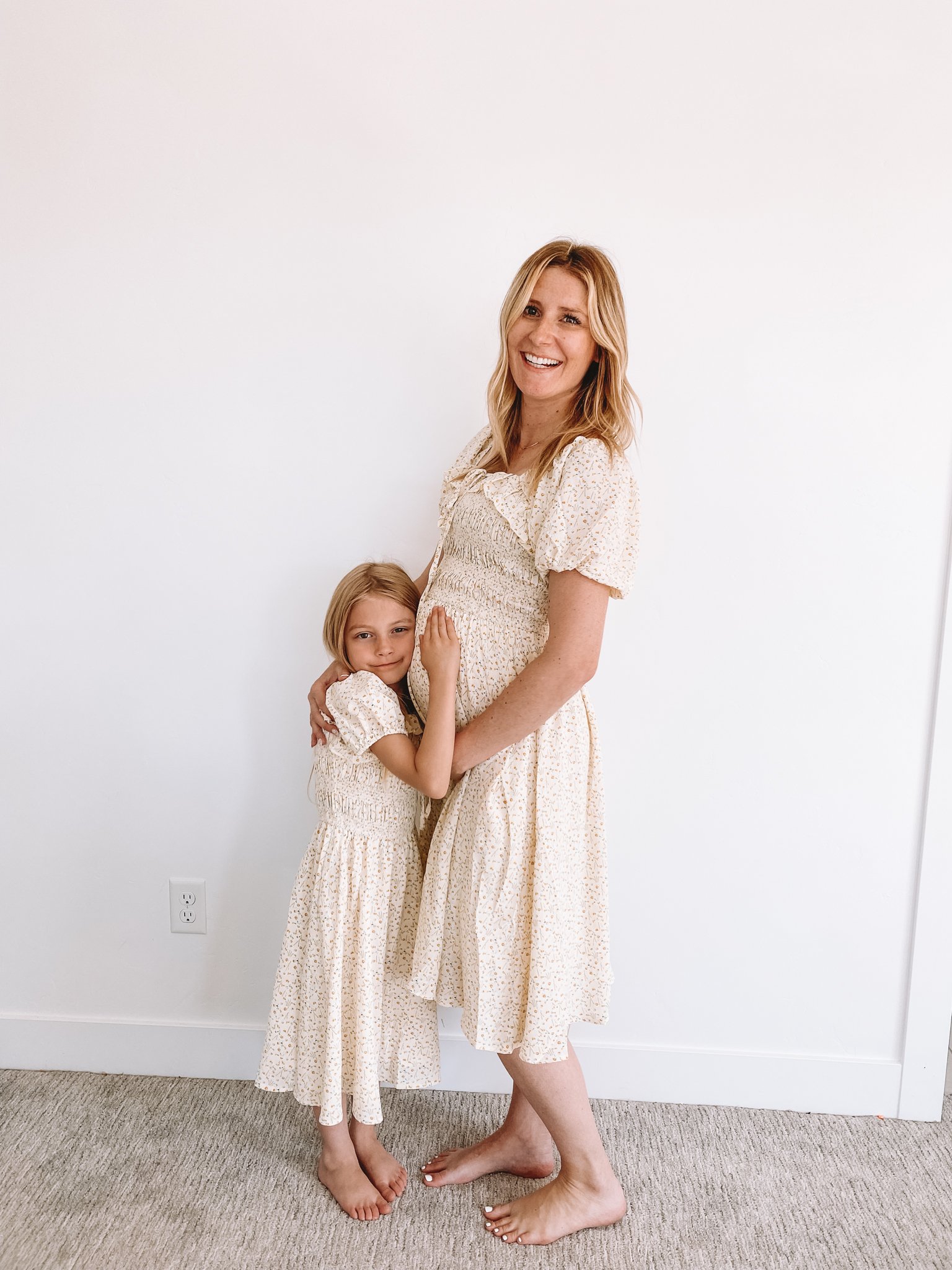 19 Weeks Pregnant Baby Bump - Ivy City Co Mommy and Me Dresses