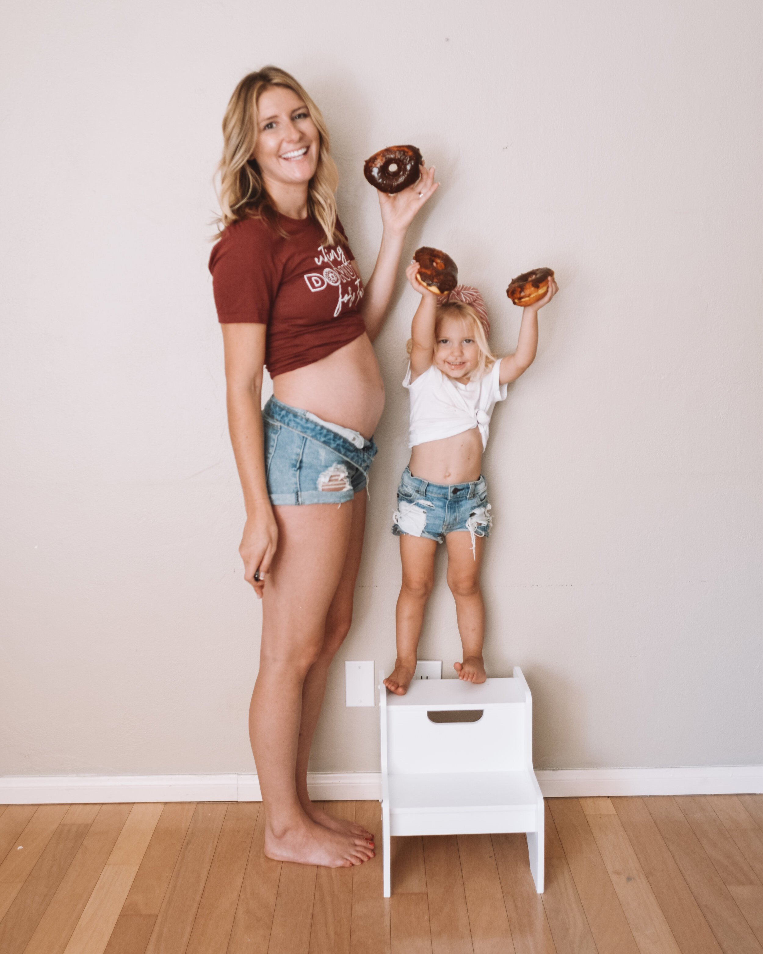 Pregnant Belly Week 15  Funny Pregnancy Shirt of the Week — The  Overwhelmed Mommy Blog