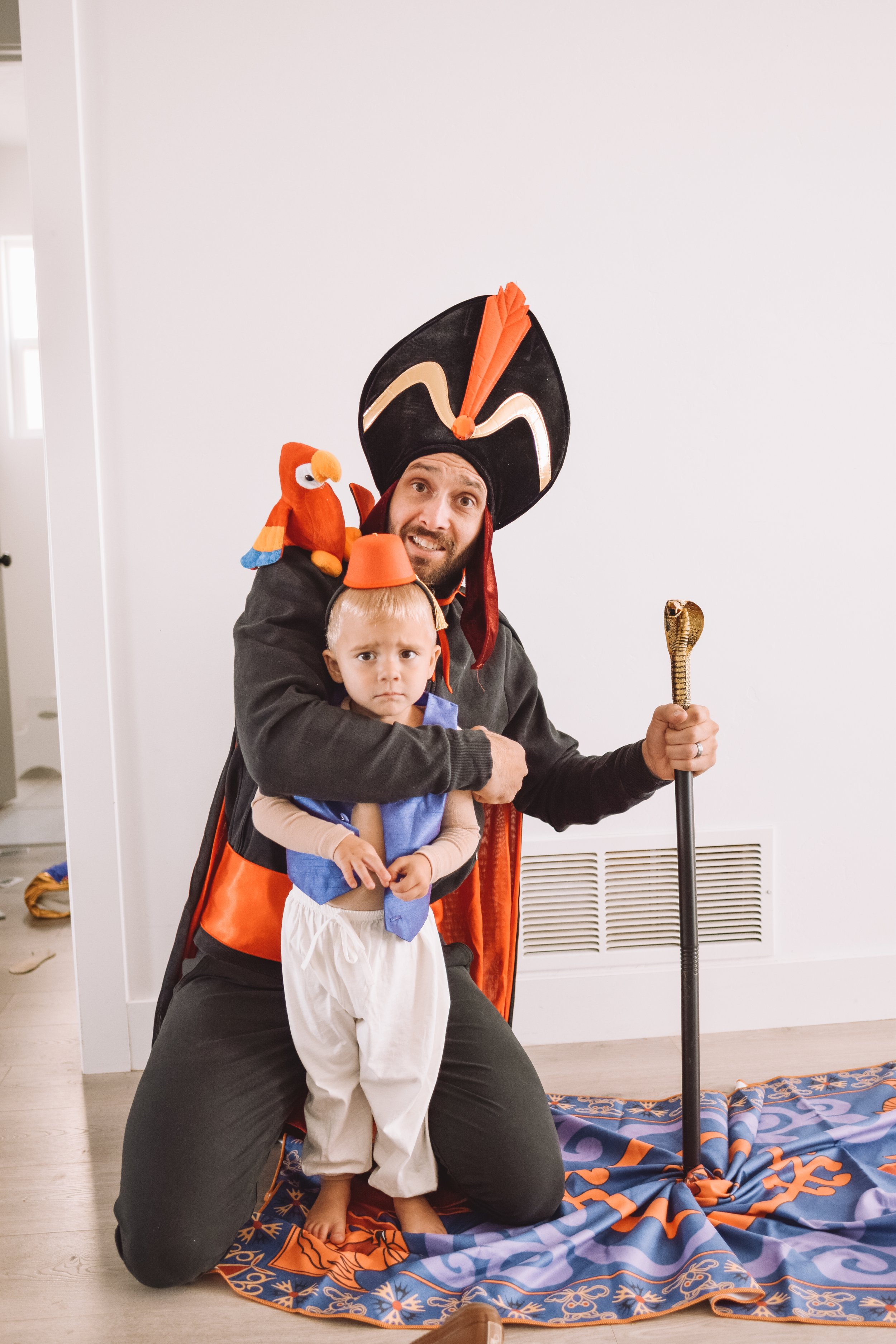 Family Halloween Costumes - Aladdin