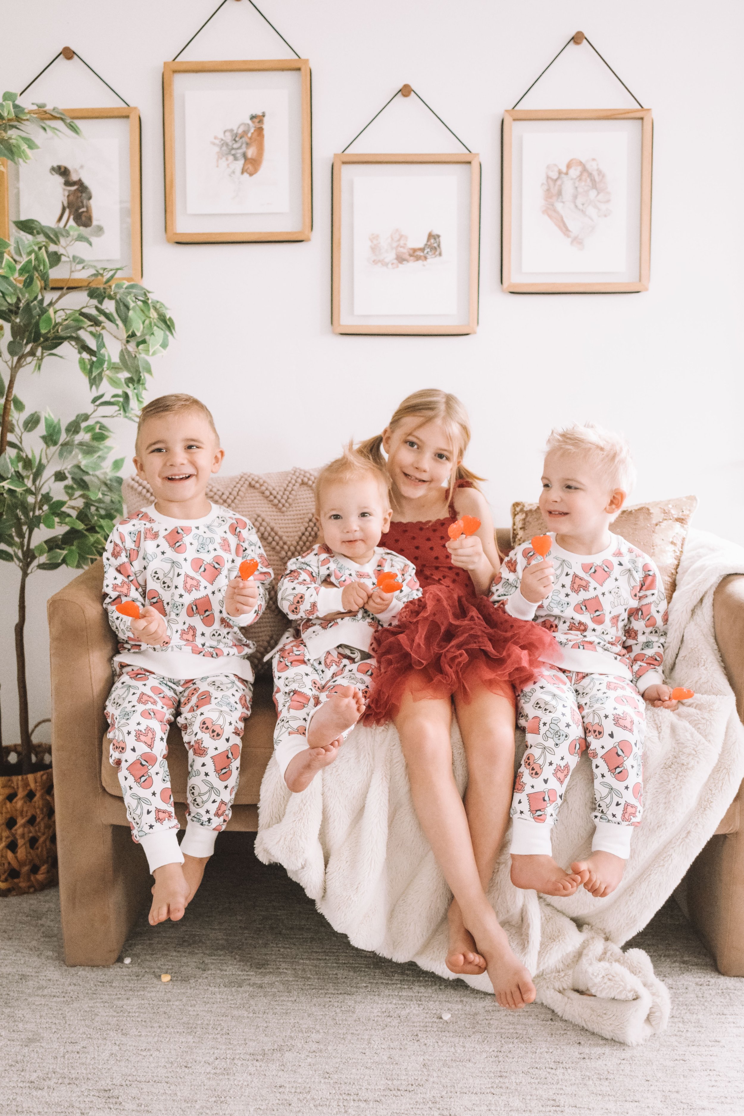 Kids Valentine's Day Sweatsuits &amp; Red Tutu - Bums &amp; Roses