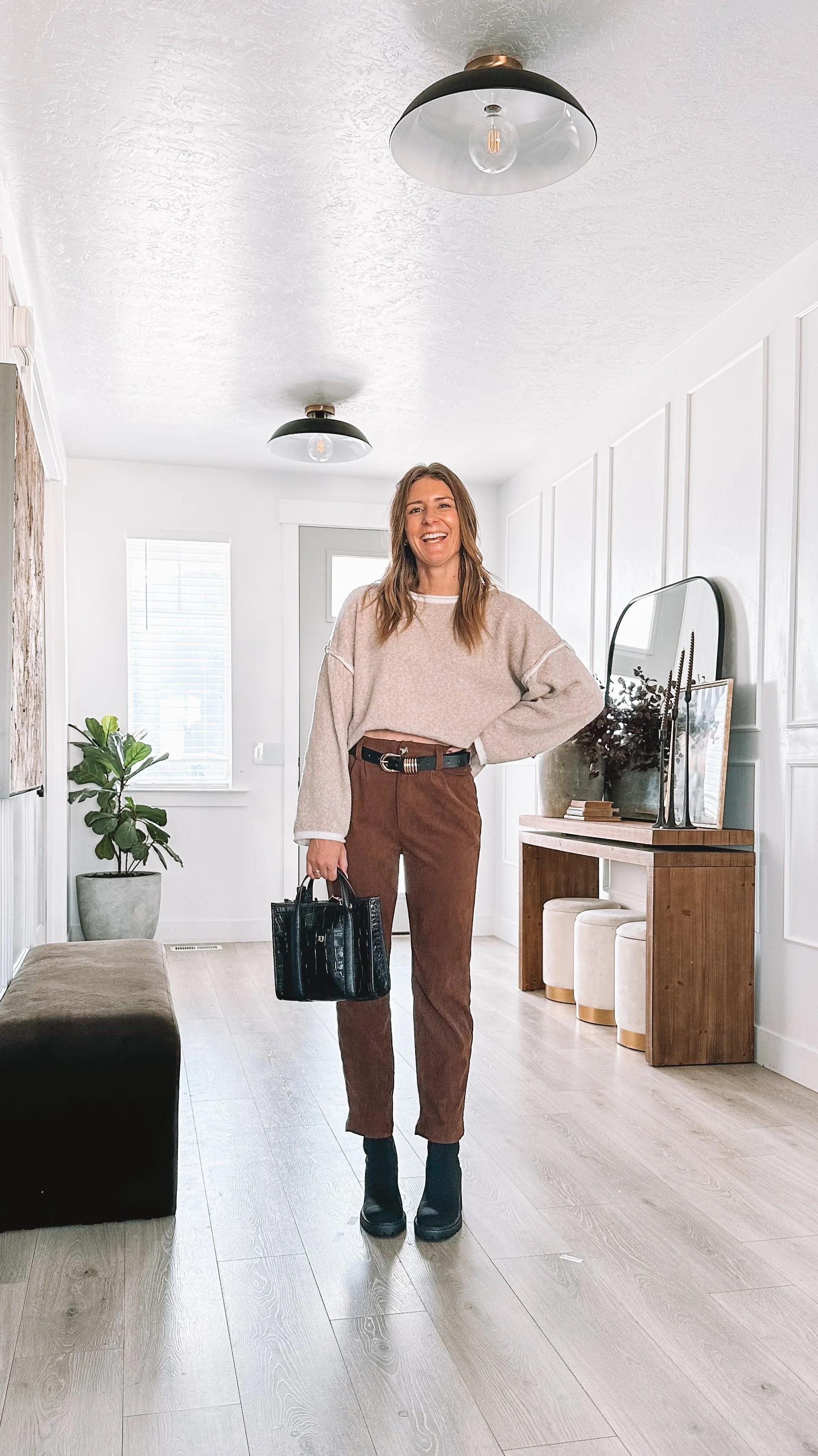 Trendy Mom Fall Outfit Ideas