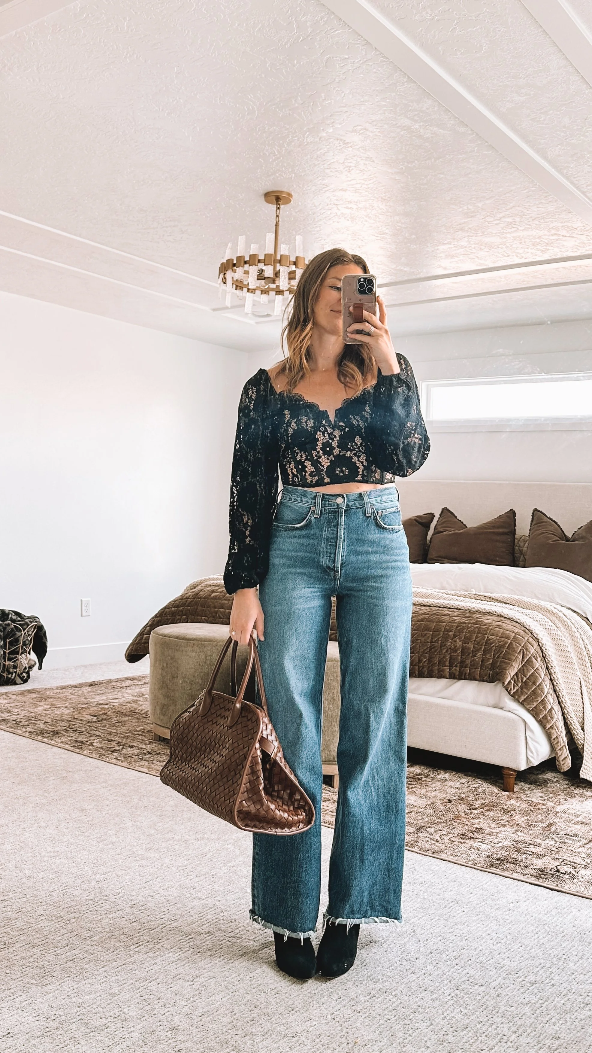 Trendy Women’s Holiday Outfits - Vici Discount Code JENNHALLAK30