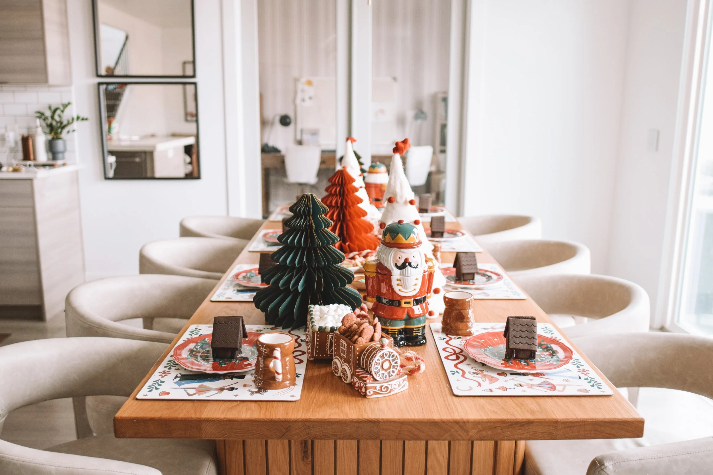 Kids Holiday Gingerbread House Party Tablescape