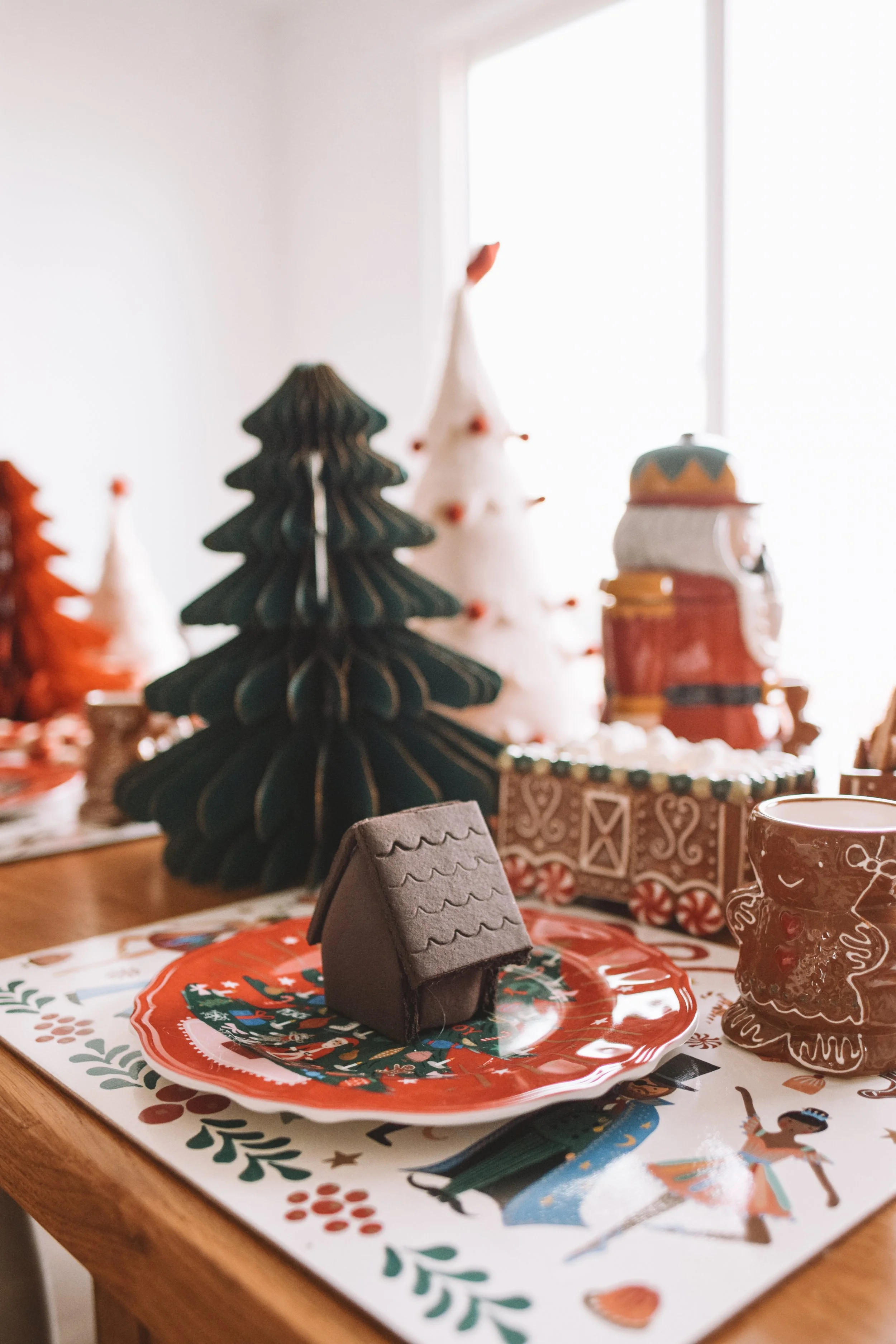 Kids Holiday Gingerbread House Party Tablescape