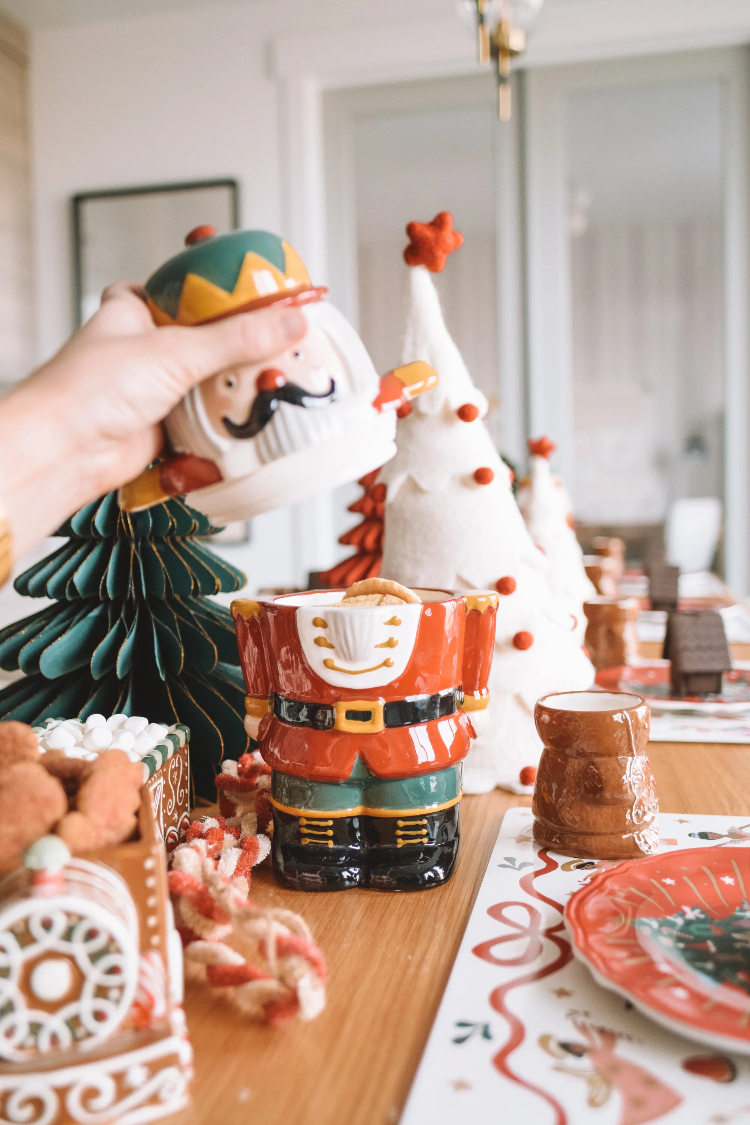 Kids Holiday Gingerbread House Party Tablescape