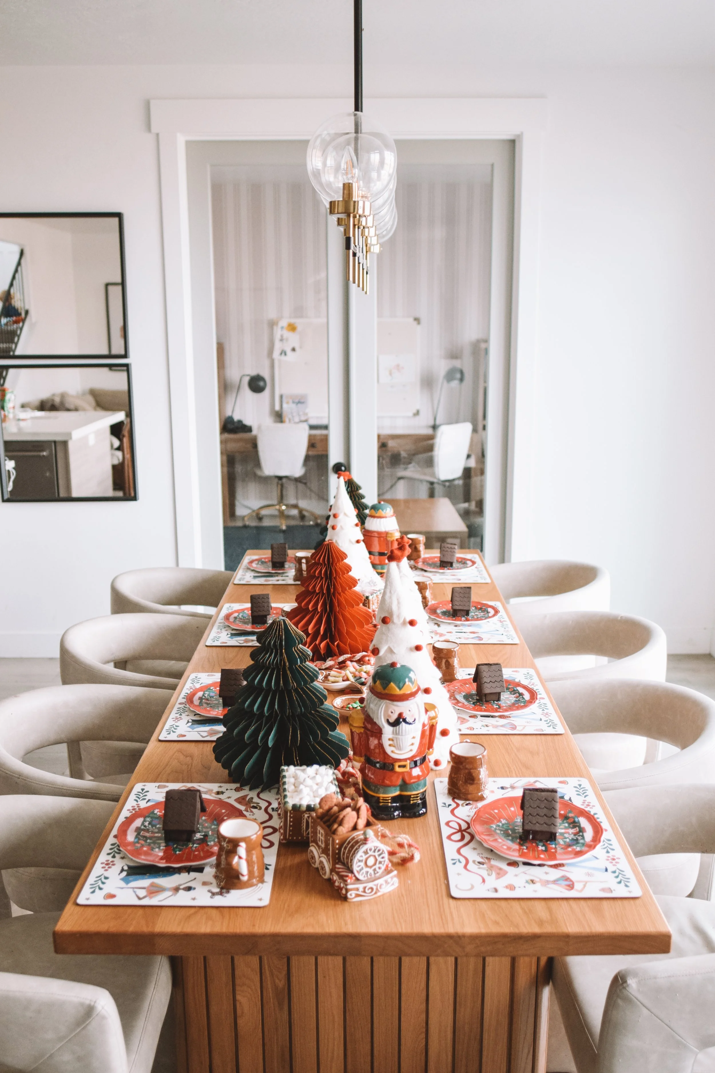 Kids Holiday Gingerbread House Party Tablescape
