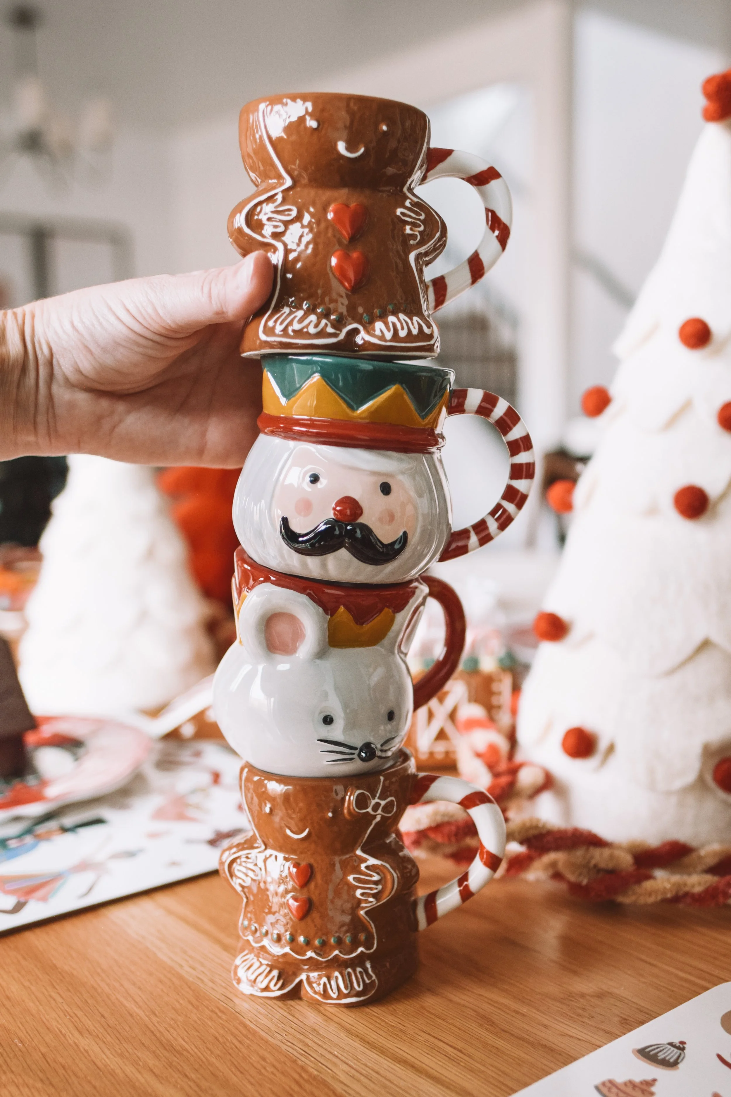 Kids Holiday Gingerbread House Party Tablescape