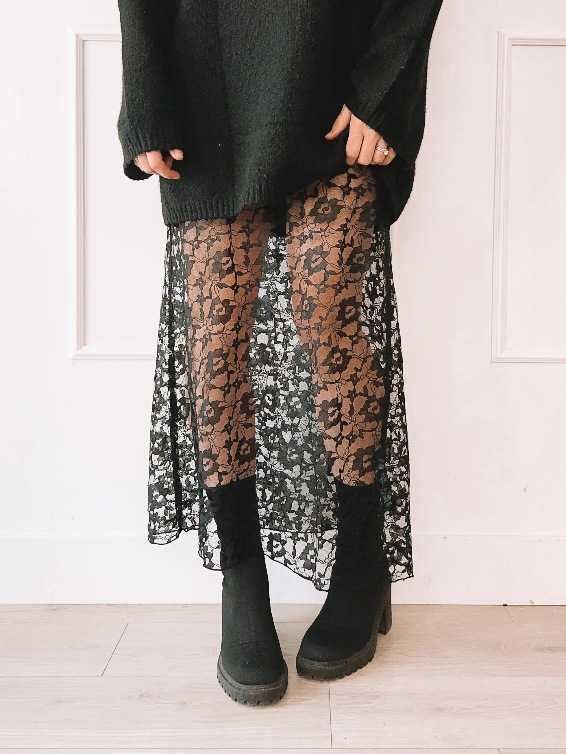 Cozy Winter Outfit Idea: Oversized Sweater + Lace Skirt