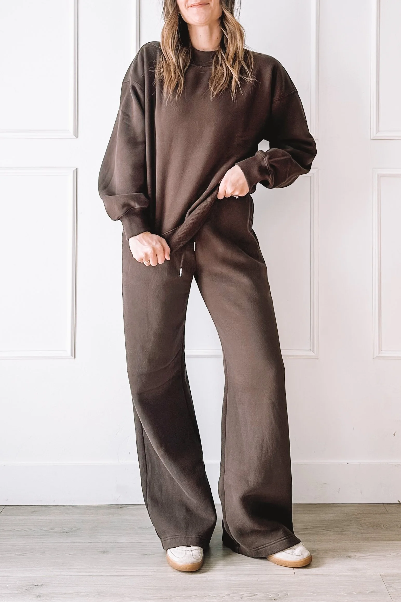 Comfortable Brown Sweatsuit for Everyday Wear