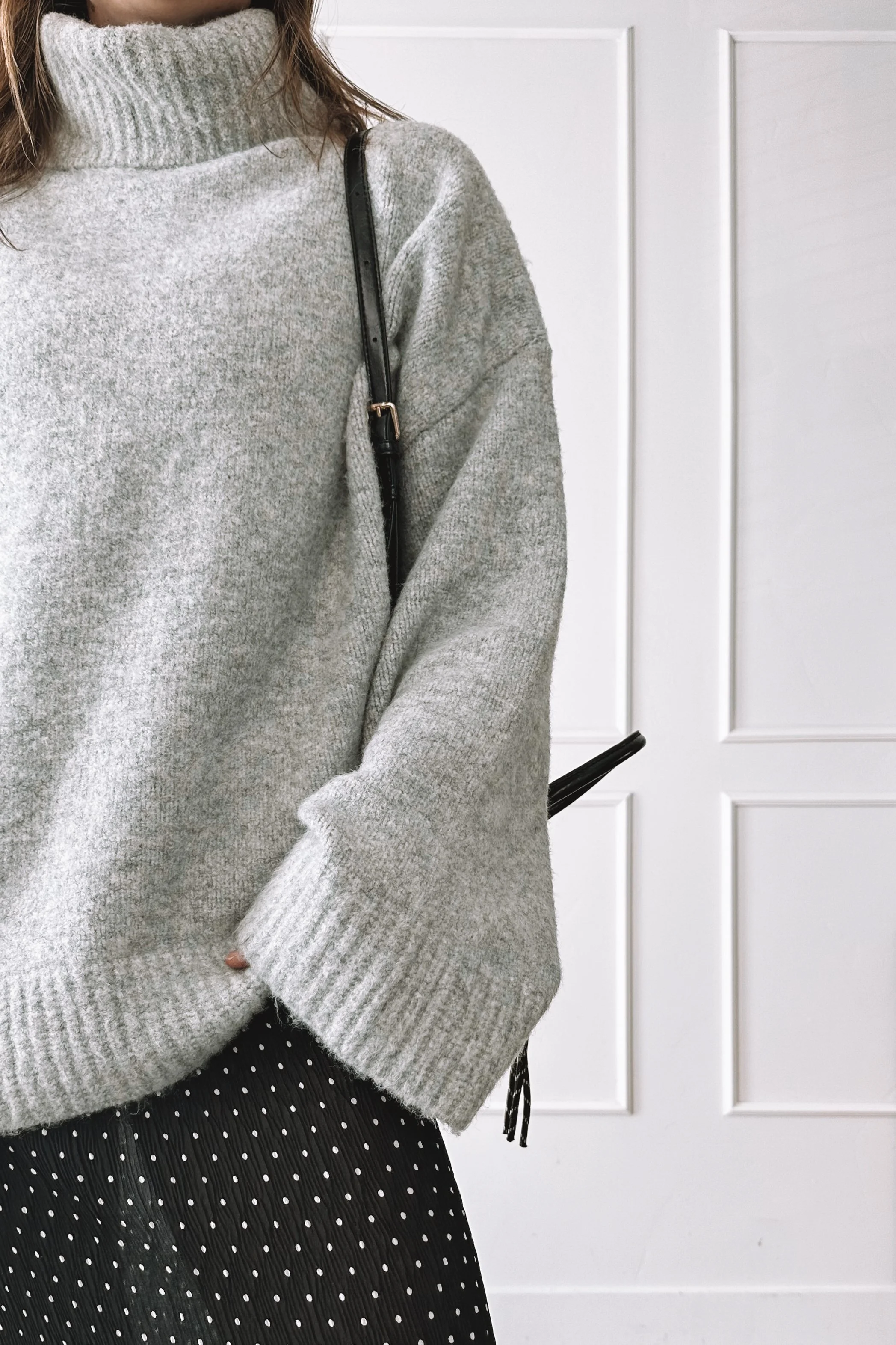 Comfy Elevated Mom Outfit with Oversized Sweater and Midi Skirt