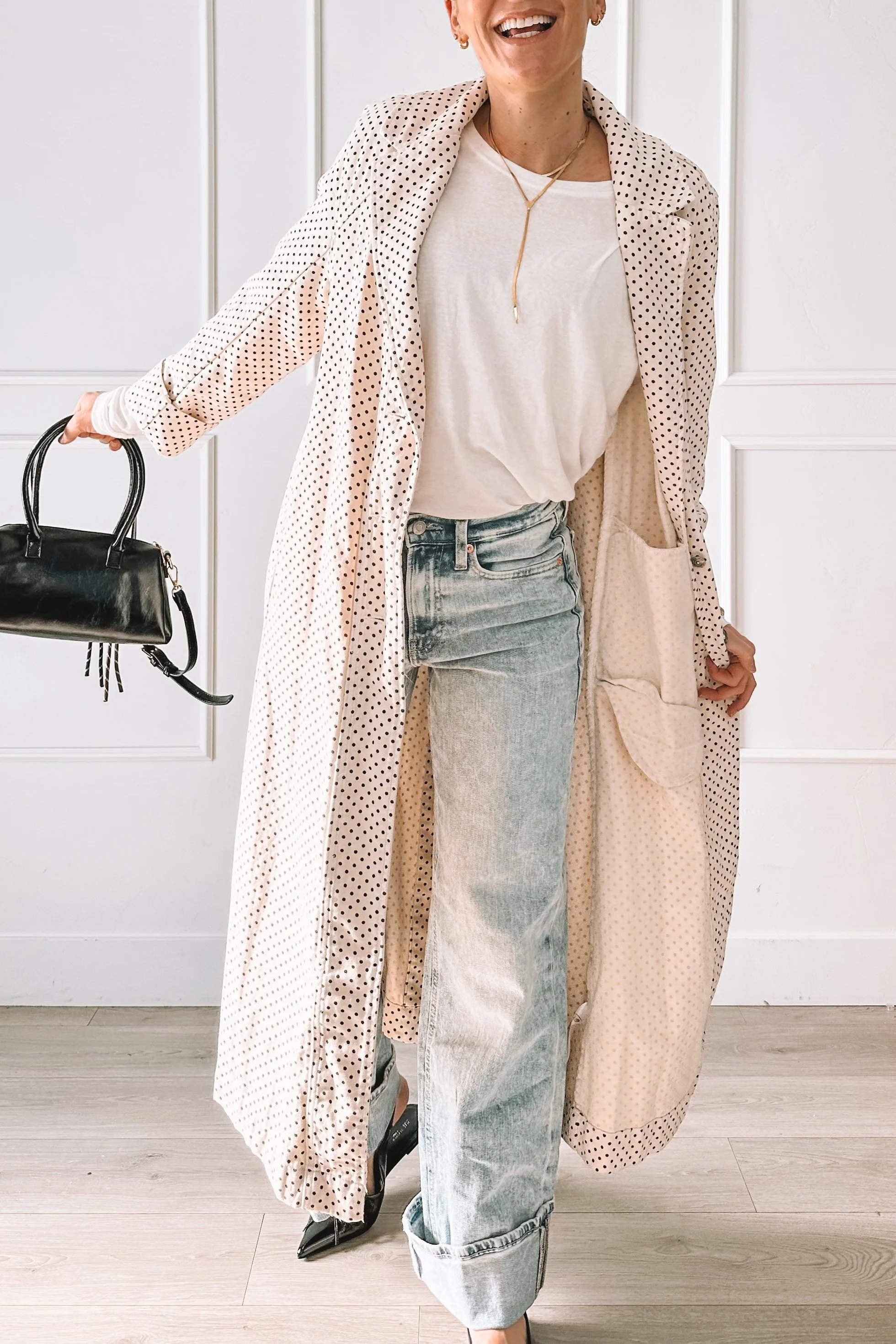 Neutral everyday outfit with denim and flats