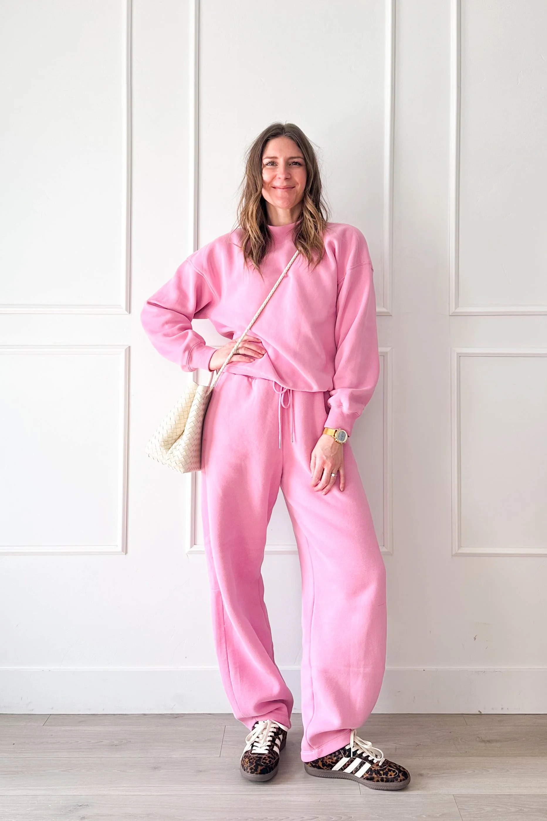 Pink Abercrombie matching set everyday mom outfit