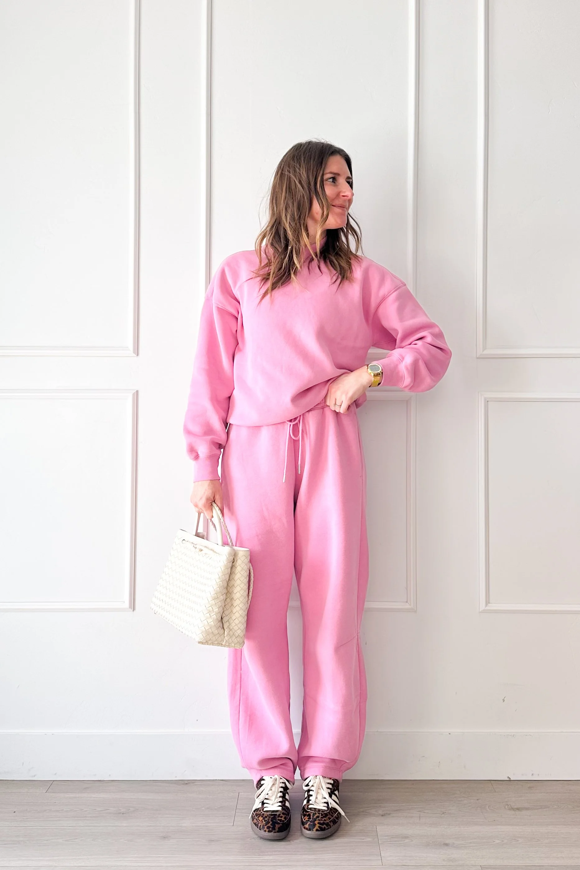 Pink Abercrombie matching set everyday mom outfit