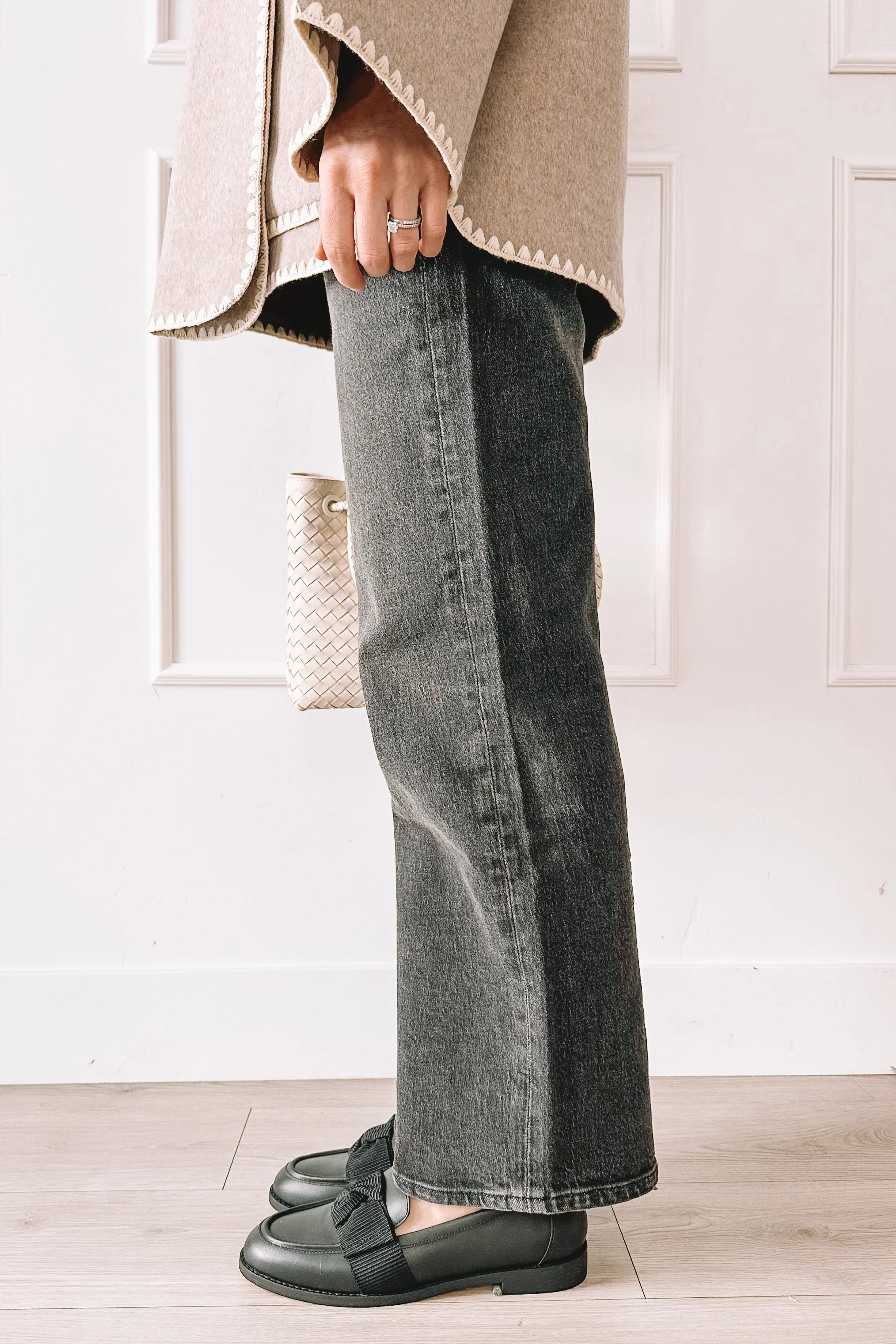 casual mom outfit quince