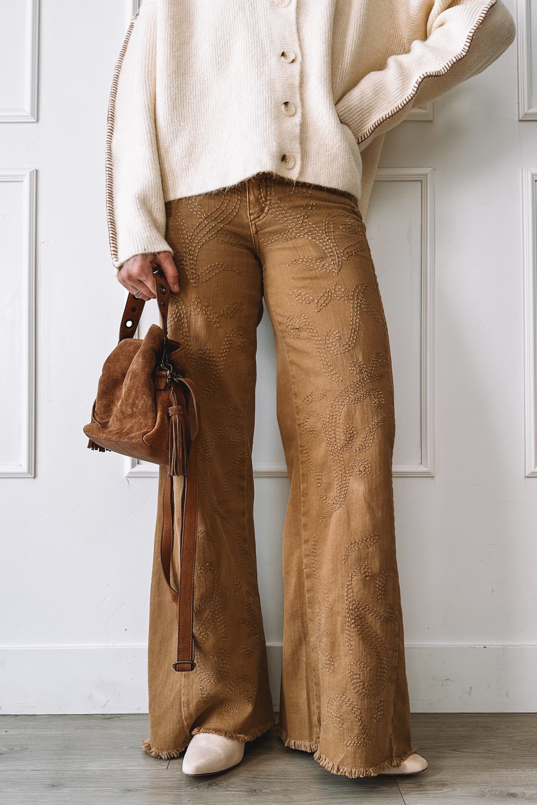 Easy everyday mom outfit Anthropologie look