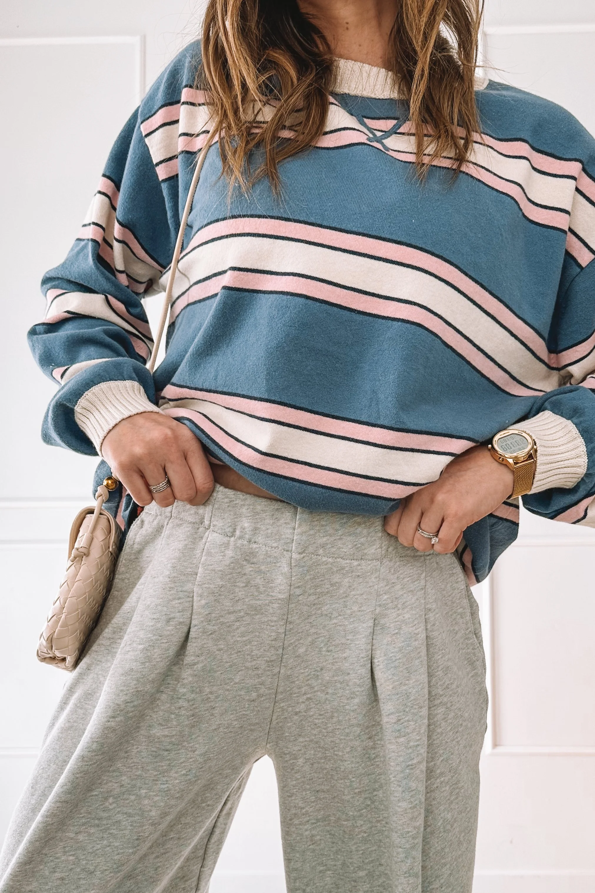 Comfy but put together everyday outfit with Aerie pants and Adidas sneakers