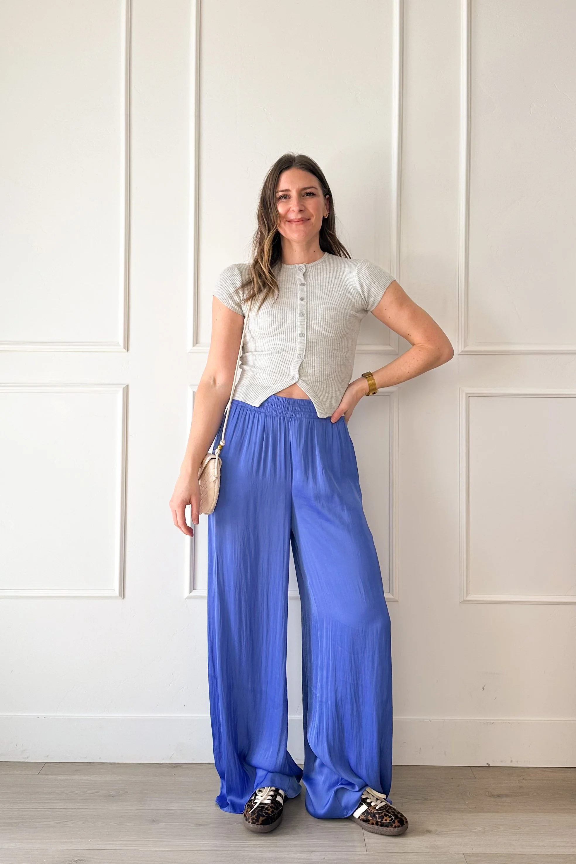 comfy but put together everyday outfit with flowy pants