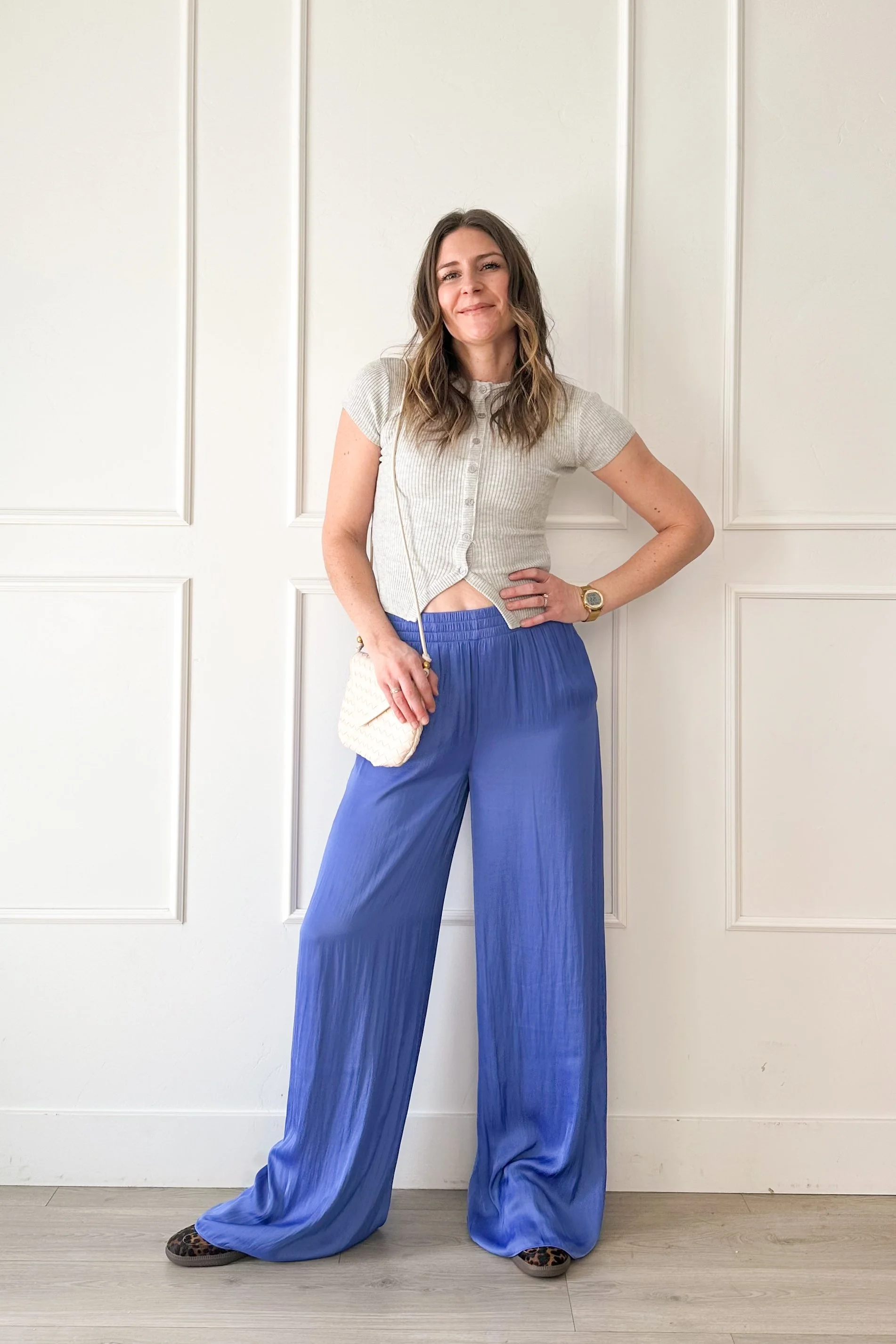 everyday fashion outfit with flowy pants and fitted top