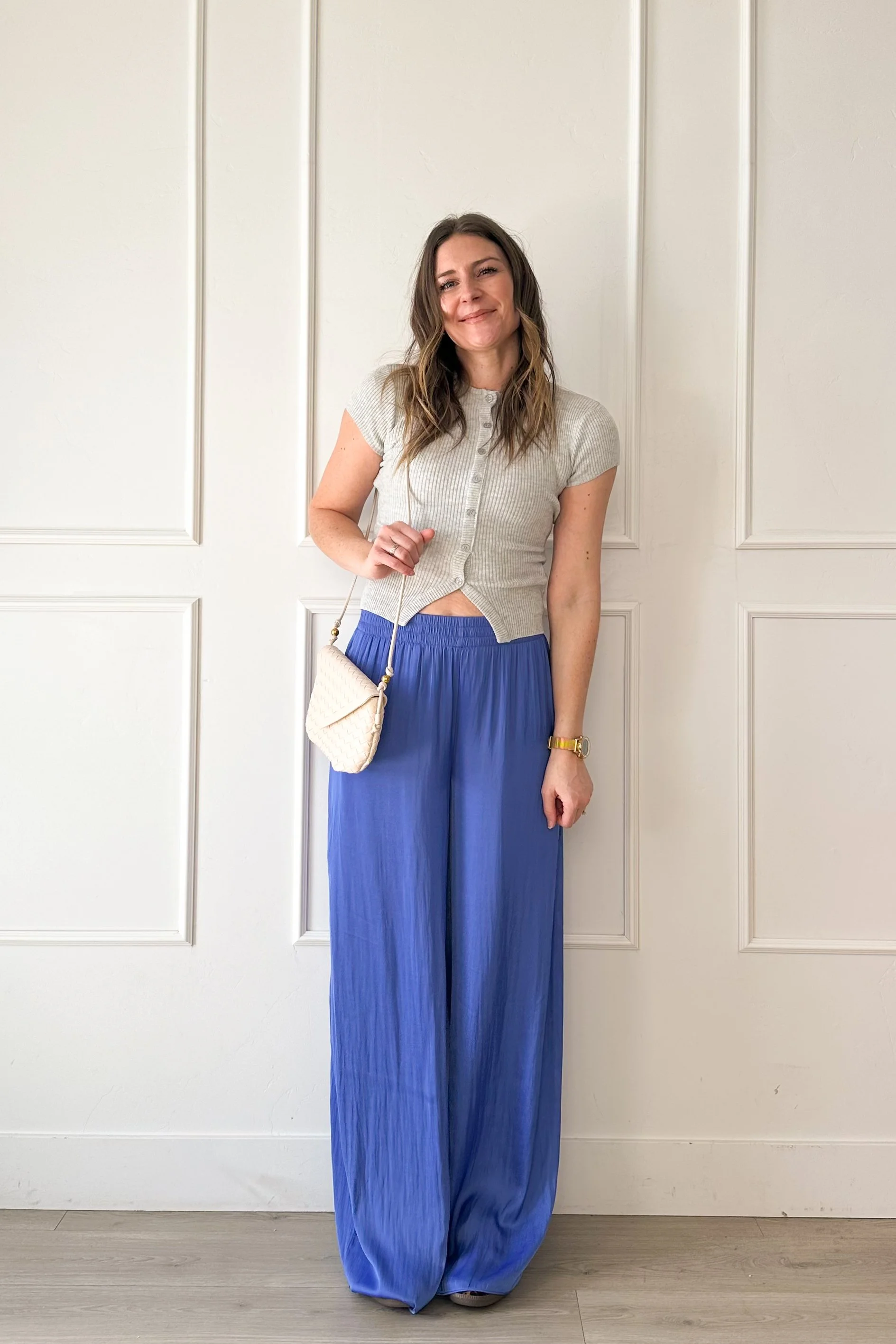 everyday fashion outfit with flowy pants and fitted top