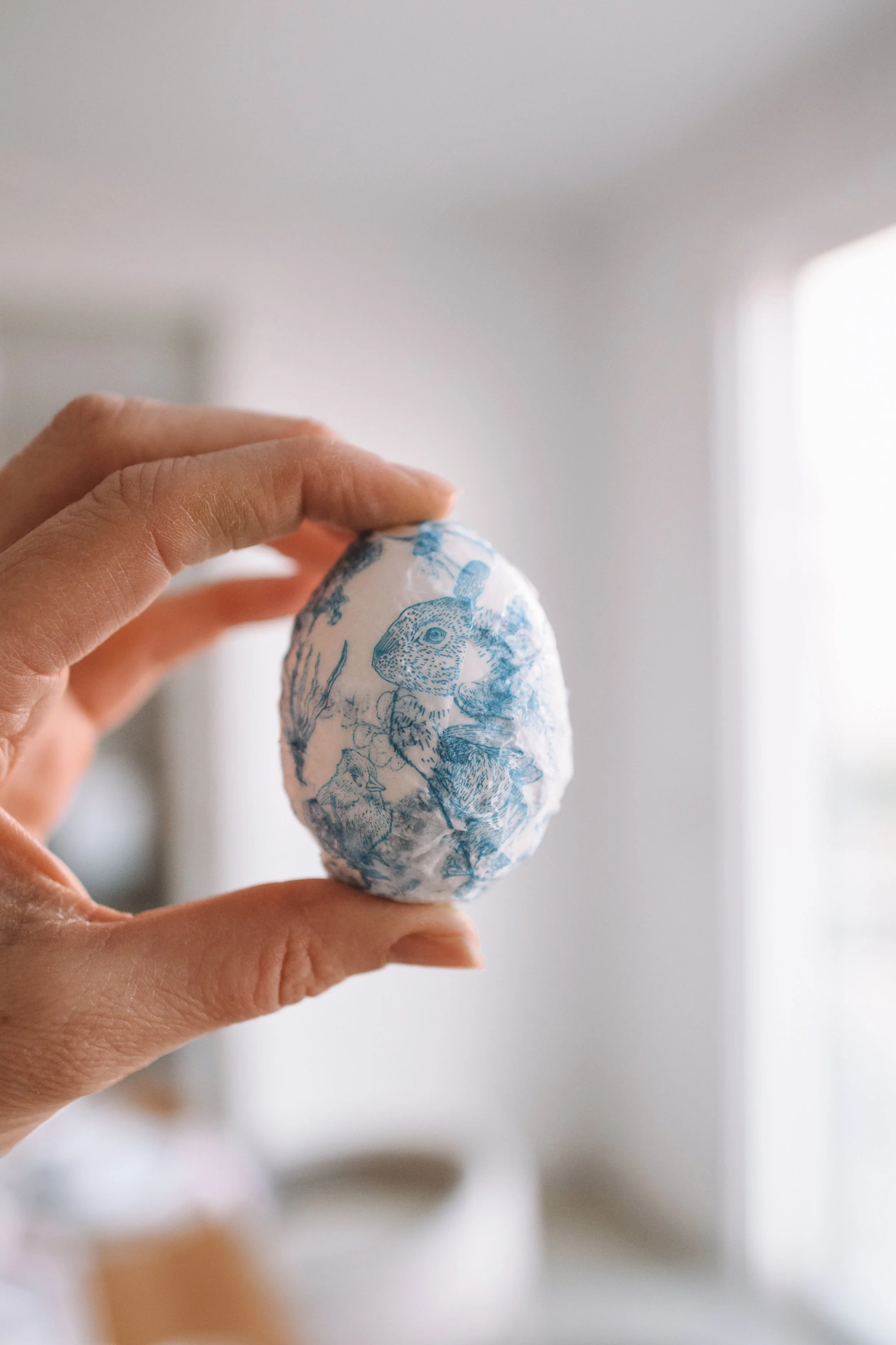 Napkin Covered Easter Eggs with Mod Podge