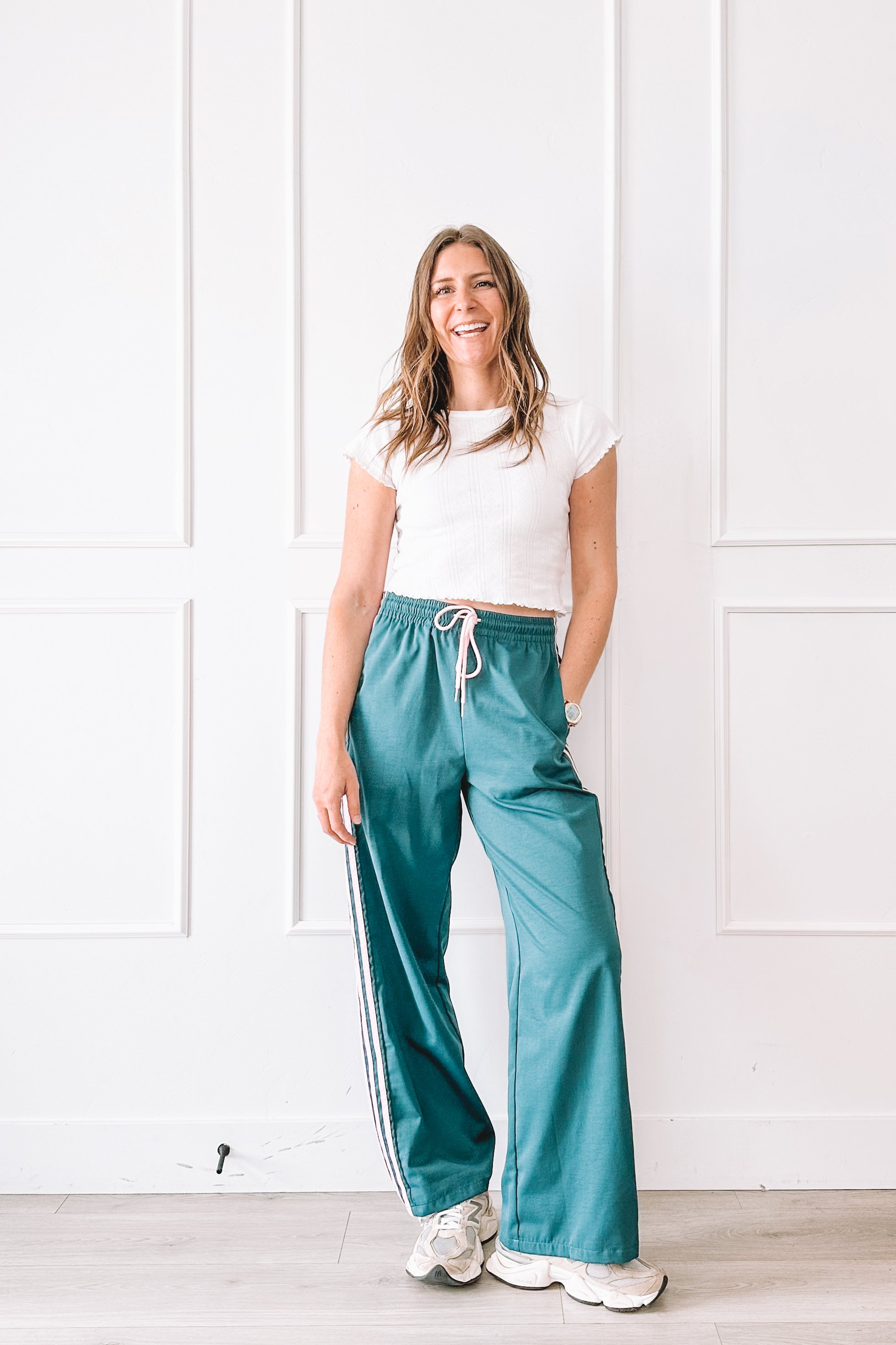 Green Lightweight Wide Leg Pants Outfit