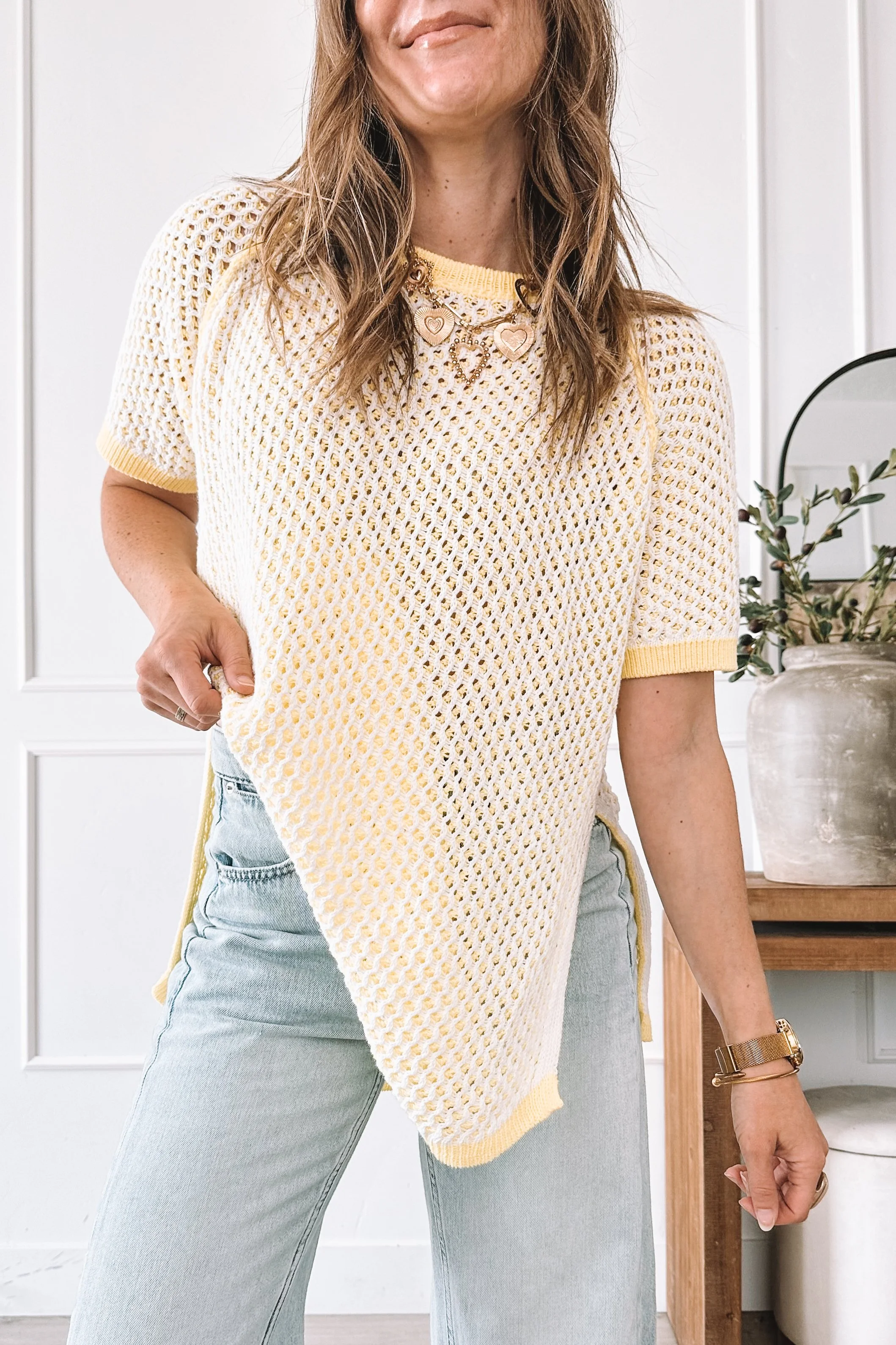 Oversized Top and Relaxed Jeans Outfit