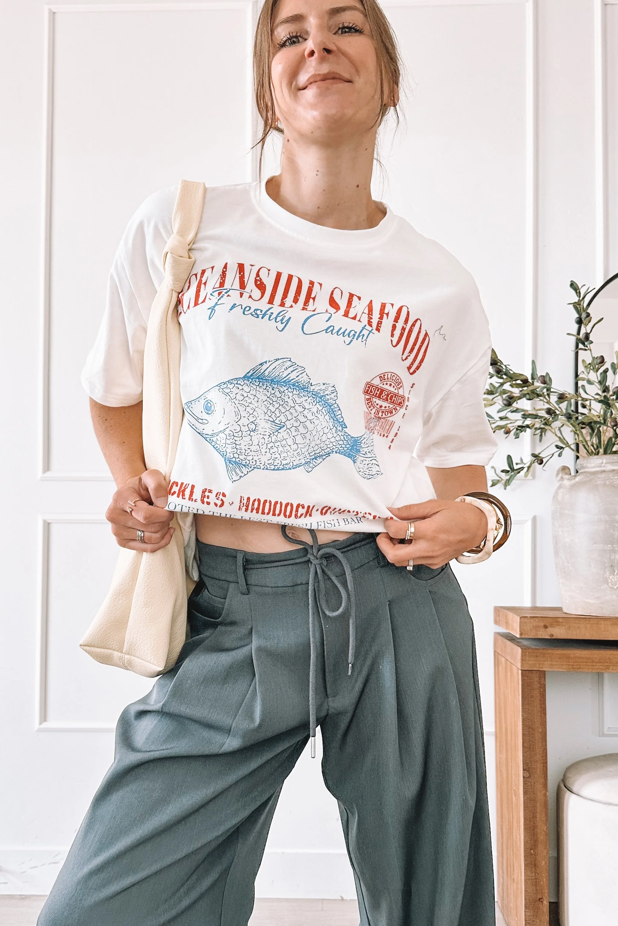 Everyday Mom Fashion Graphic Tee Wide Leg Pants Outfit Summer 2026