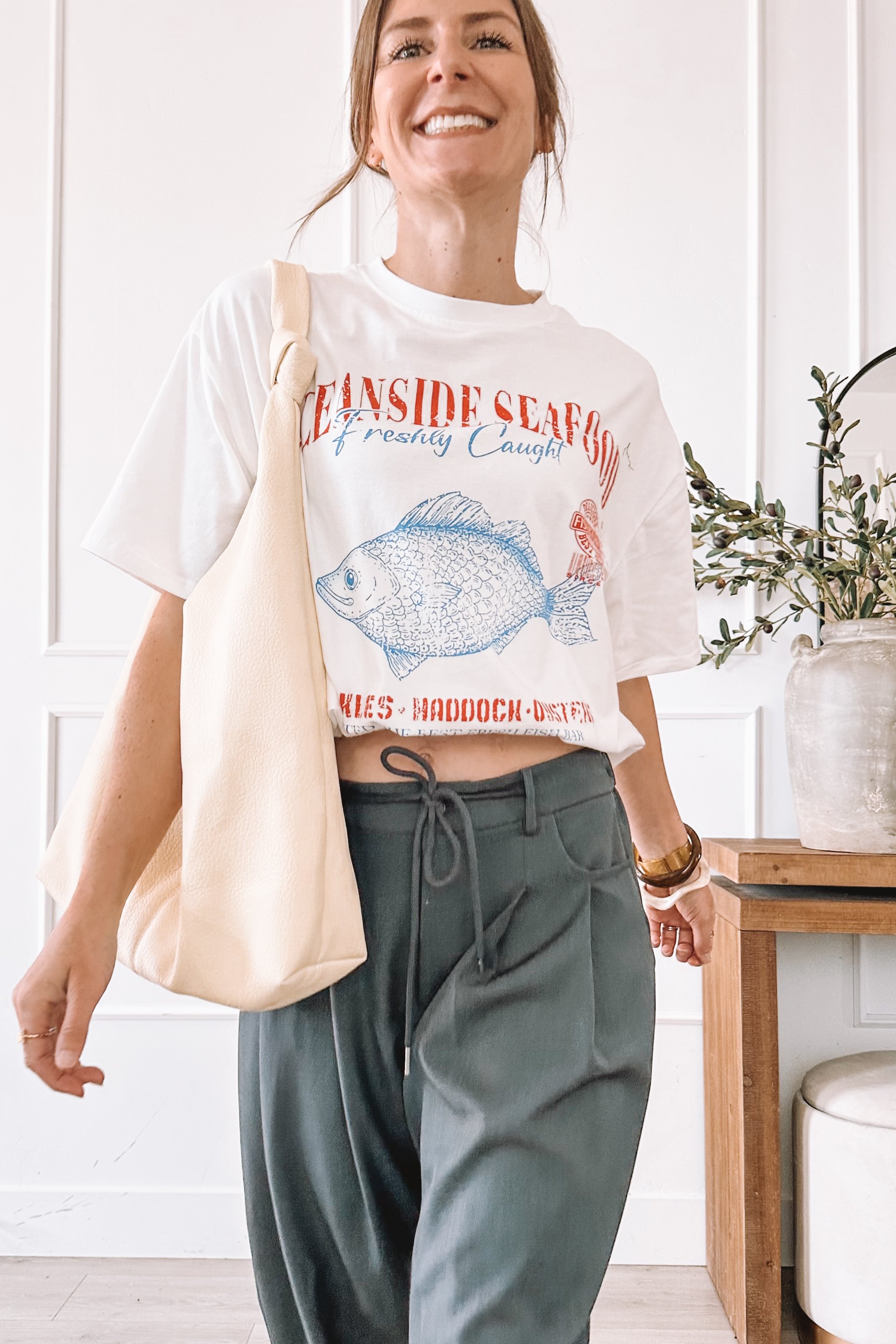 Everyday Mom Fashion Graphic Tee Wide Leg Pants Outfit Summer 2026