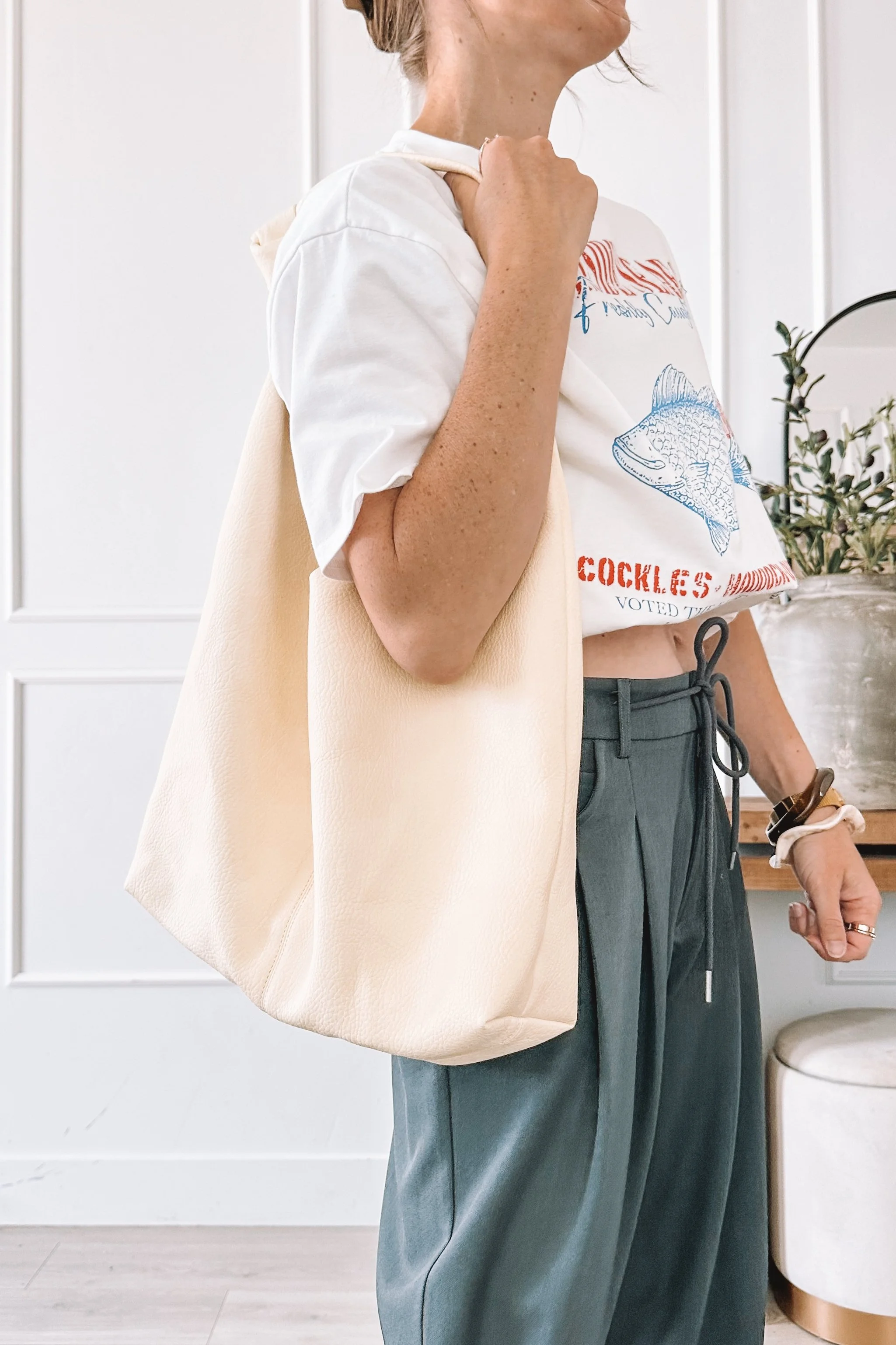 Mom Fashion Ideas Summer 2026 Graphic Tee and Wide Leg Pants
