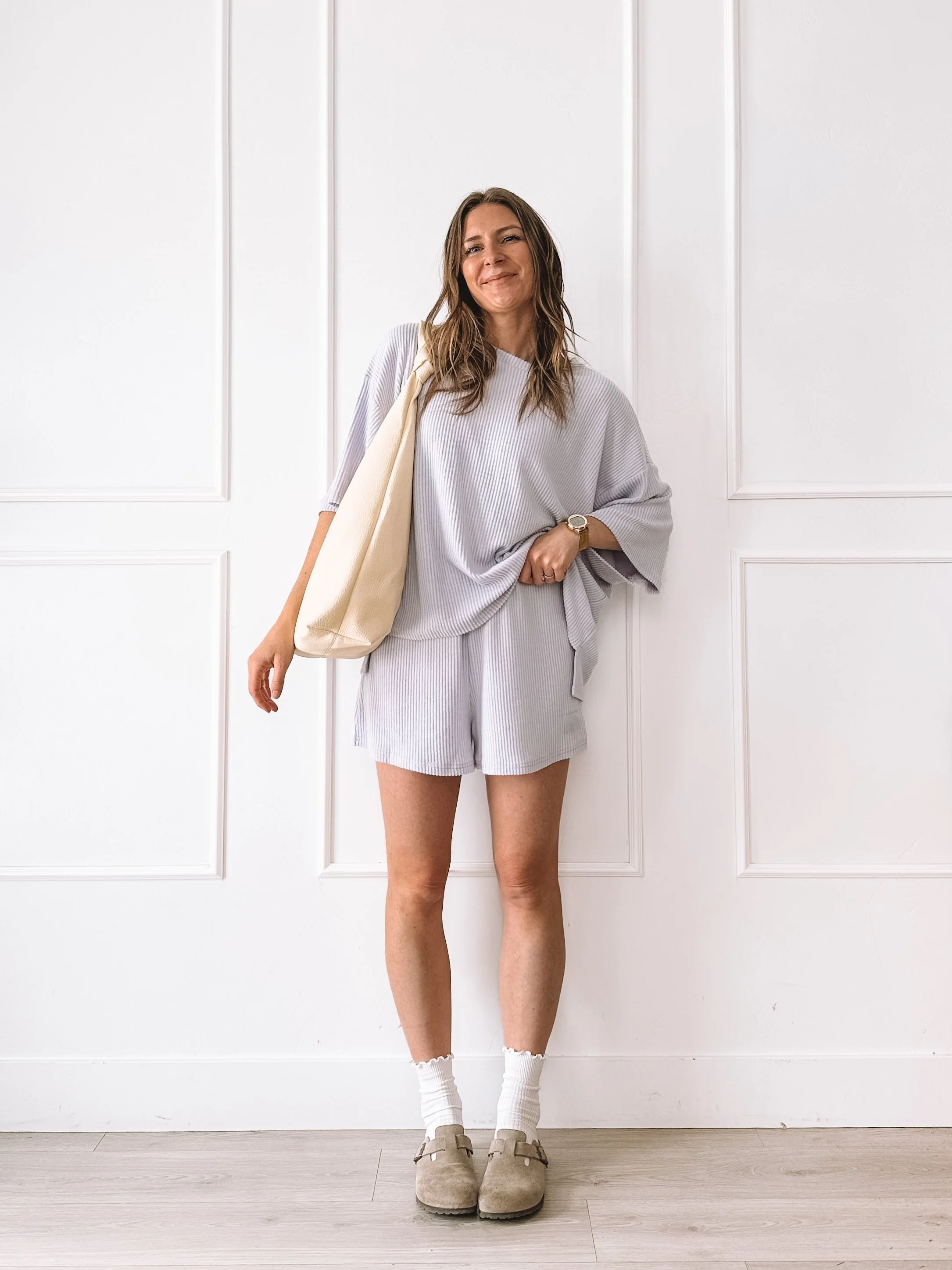Comfortable and Cute Mom Outfits