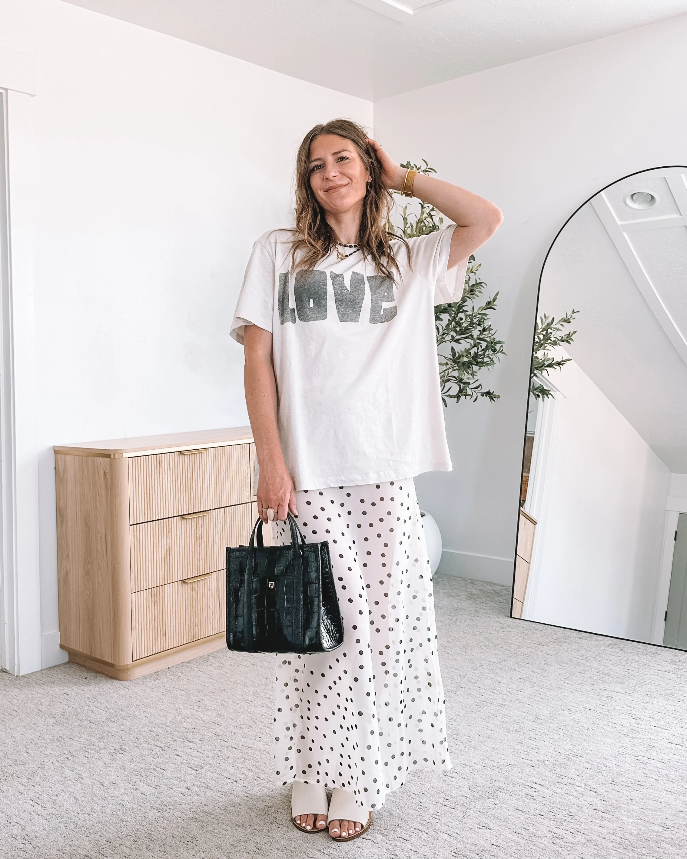 Graphic Tee And Polka Dot Maxi Skirt Outfit