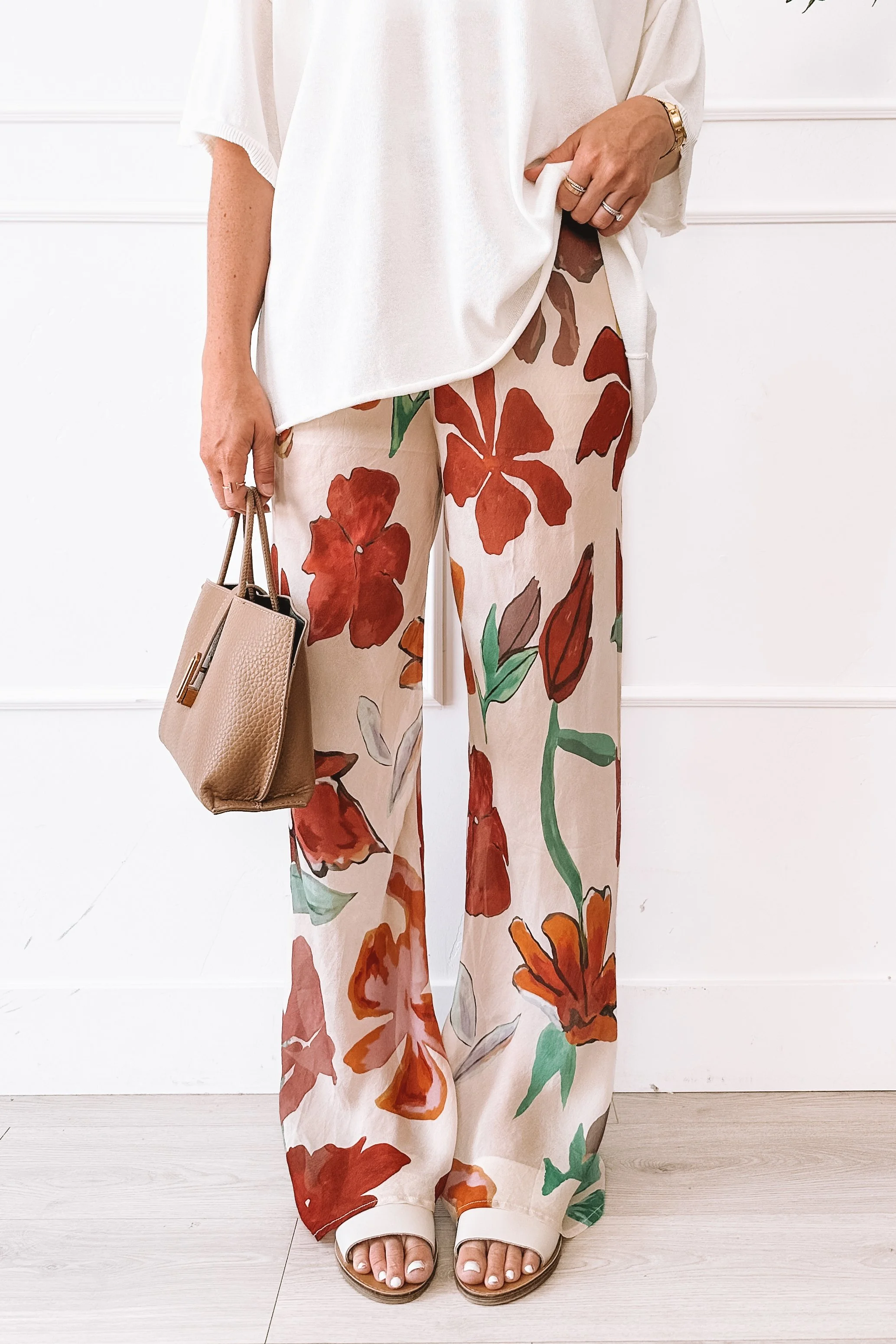 How To Style Floral Wide Leg Pants Summer Outfit