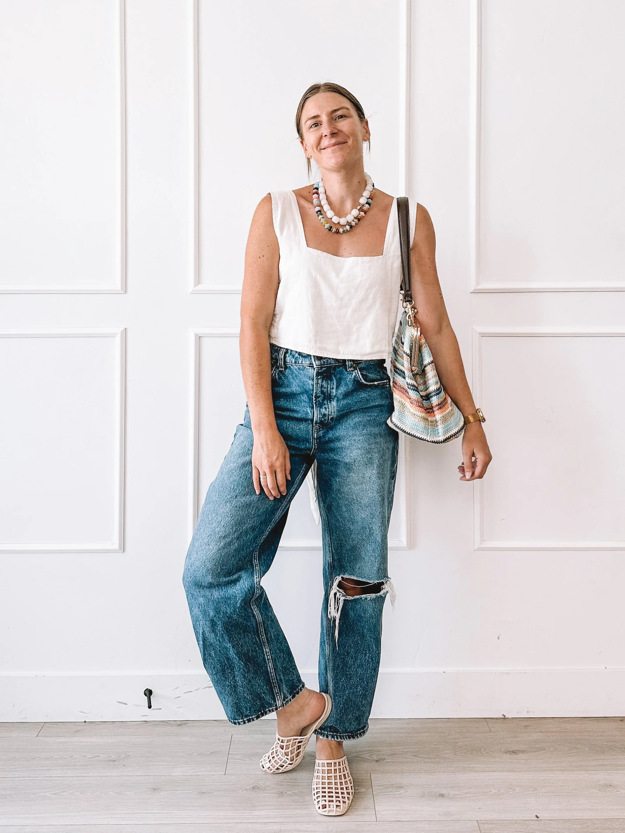 how to style baggy jeans summer outfit