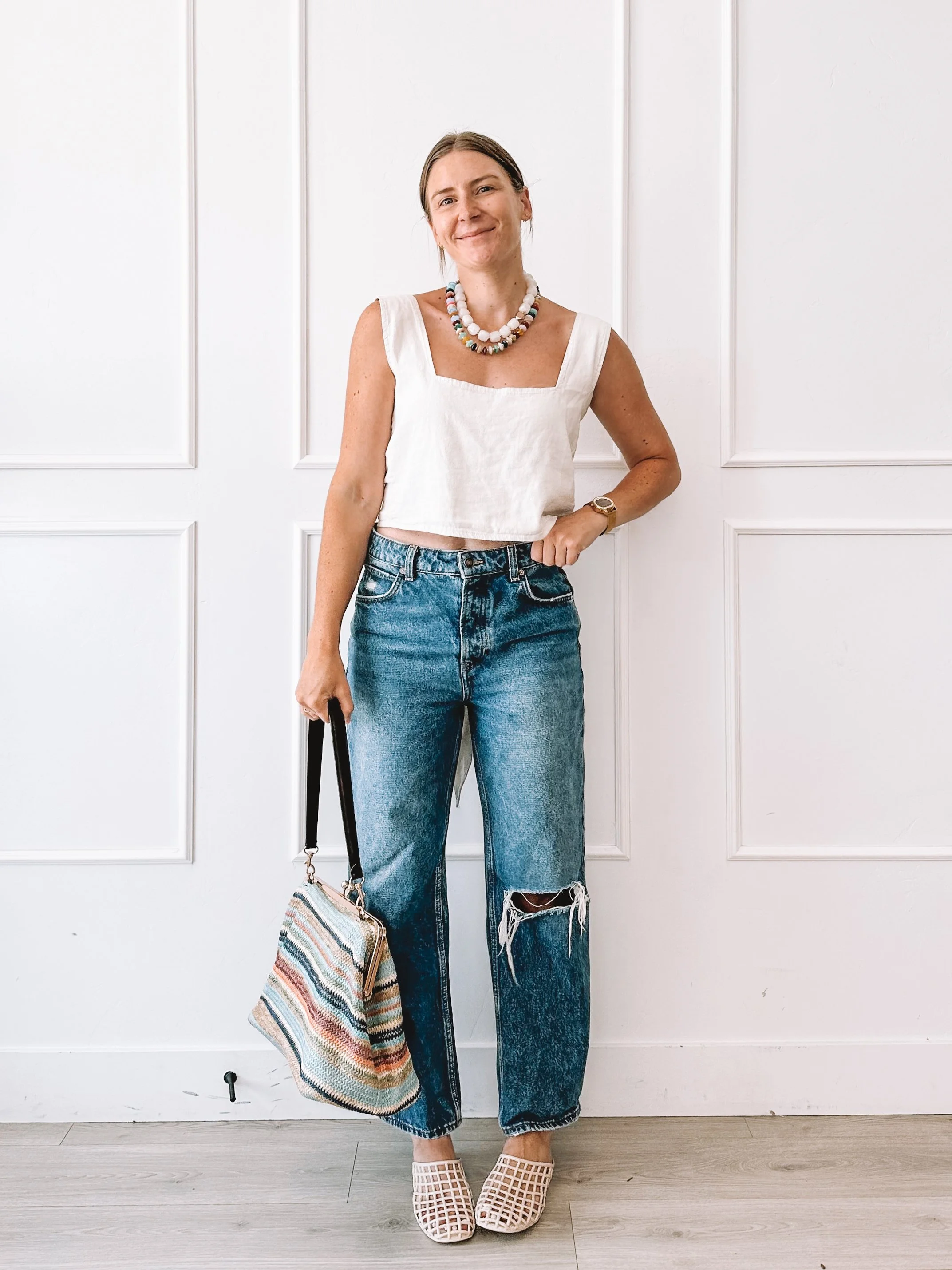 how to style baggy jeans summer outfit