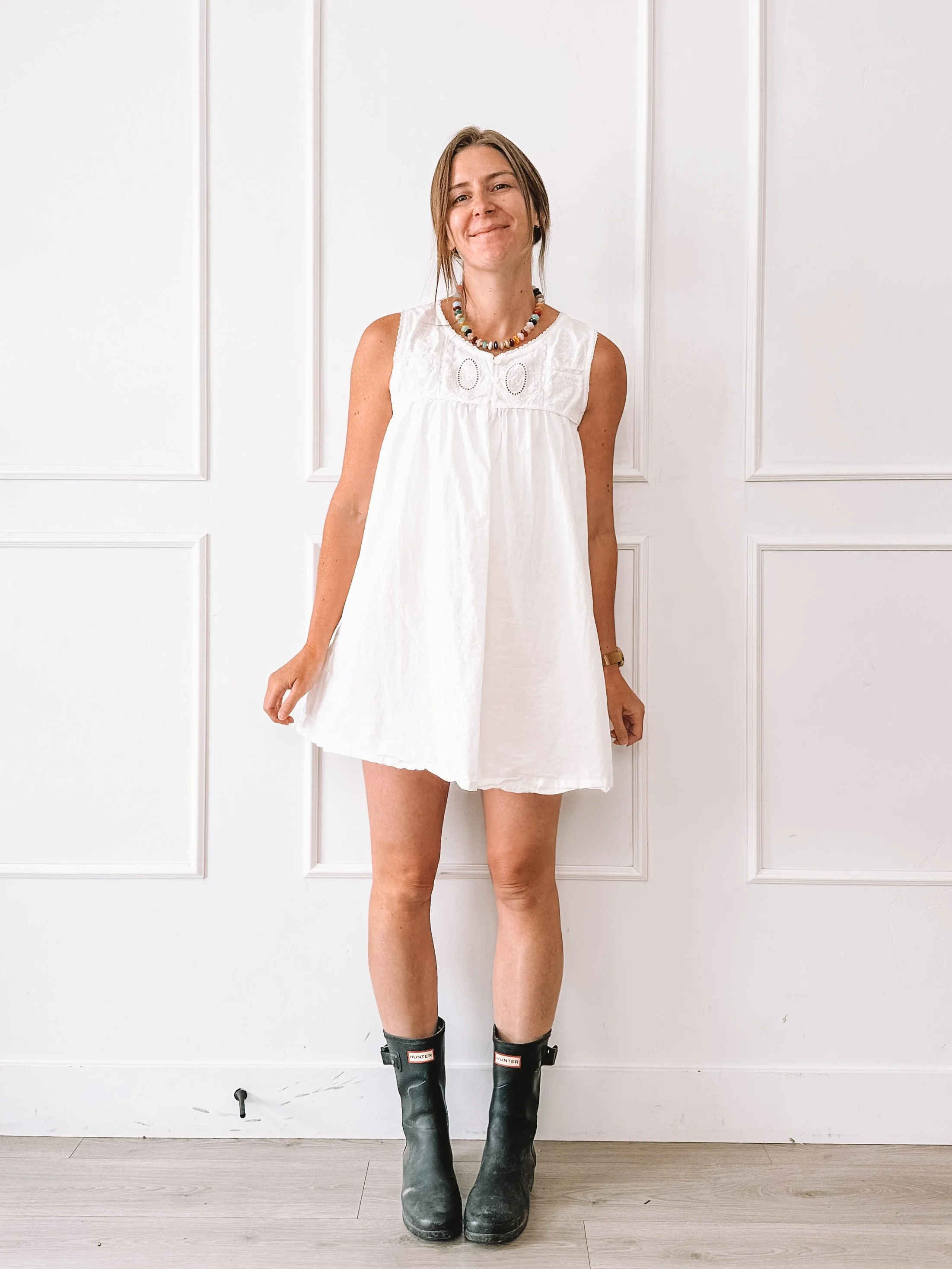 White Dress with Boots: My Easiest Everyday Summer OutfitWhite Dress with Boots: My Easiest Everyday Summer Outfit