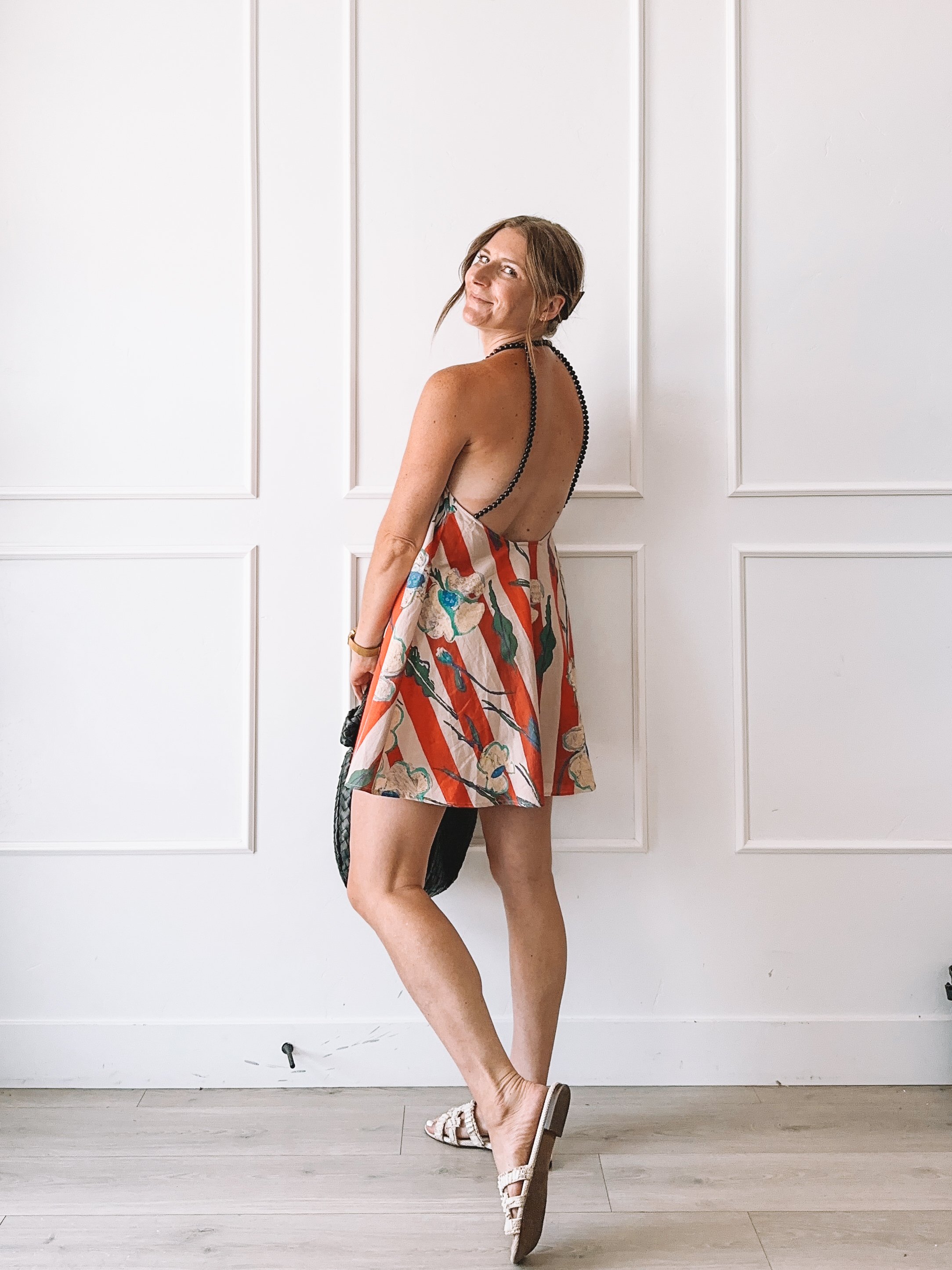 Backless Striped Floral Summer Dress Outfit Idea