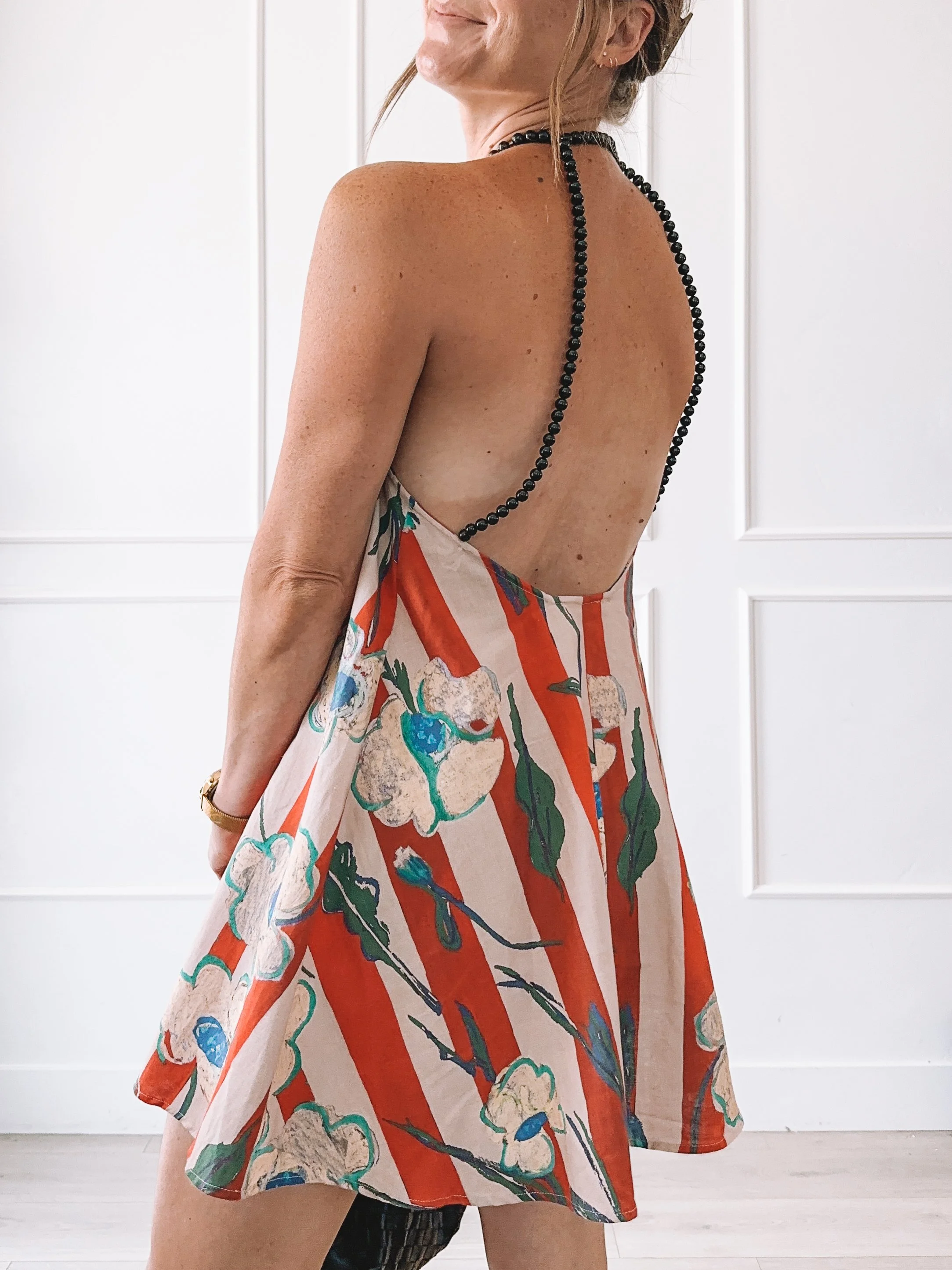 Backless Striped Floral Summer Dress Outfit Idea