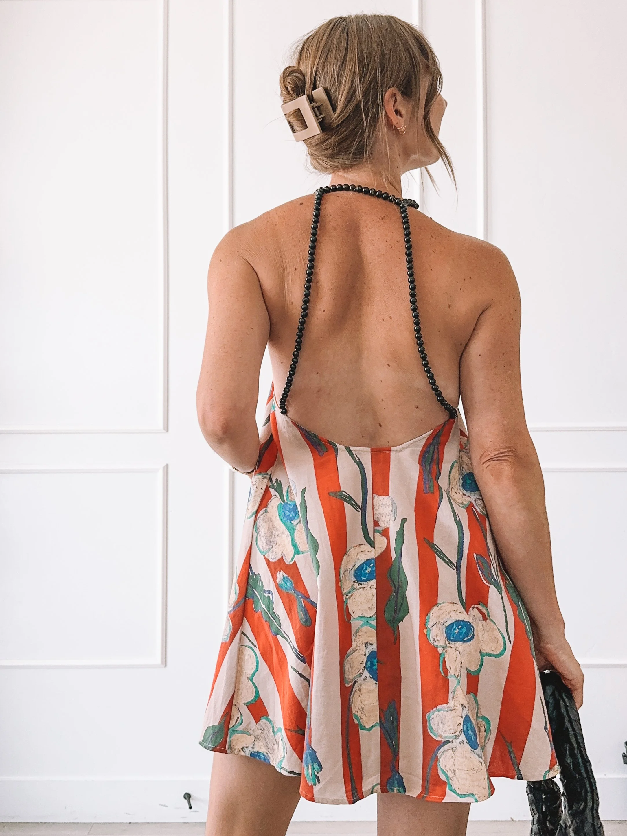 Backless Striped Floral Summer Dress Outfit Idea