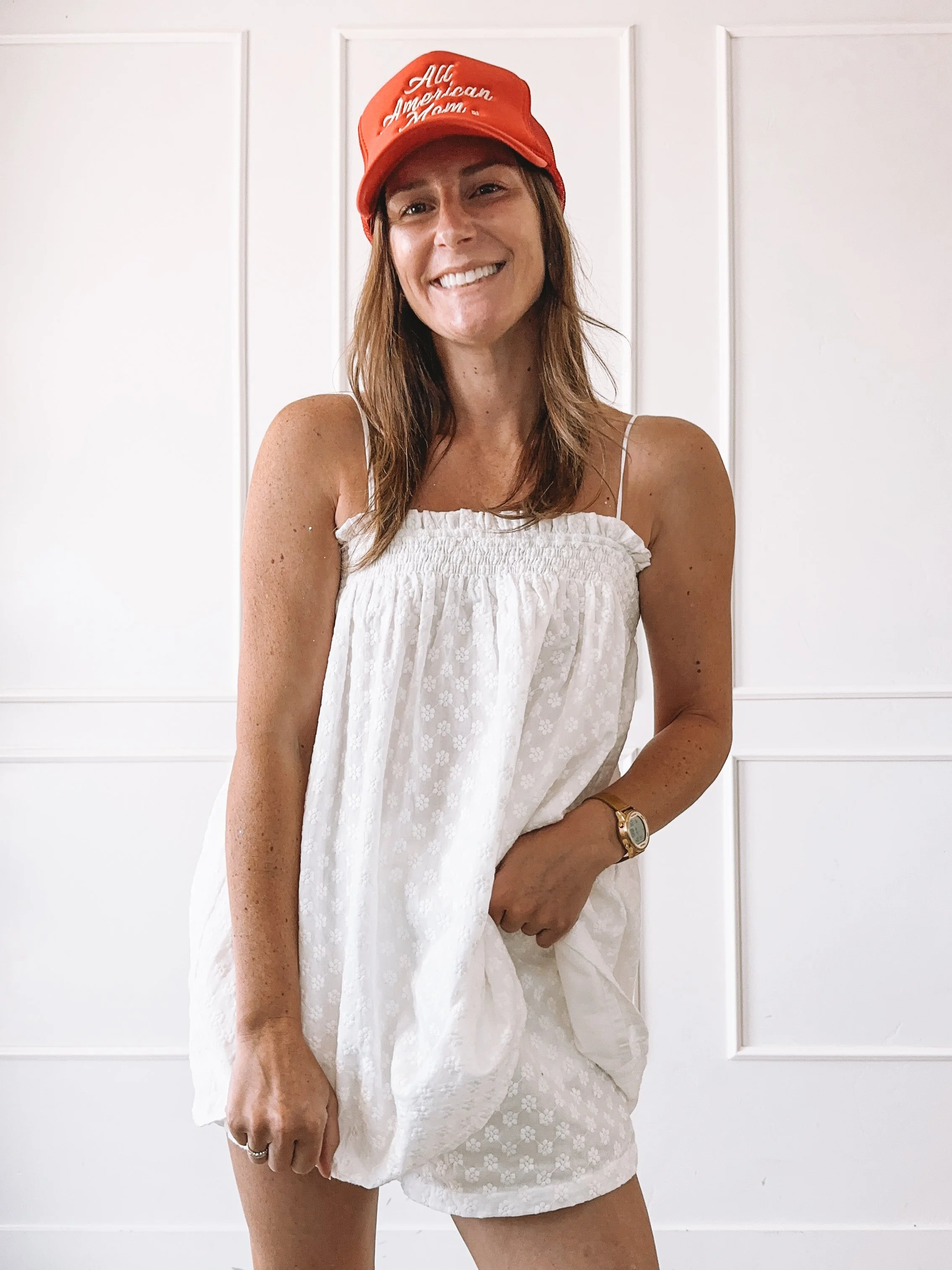 White Set Summer Outfit for Moms