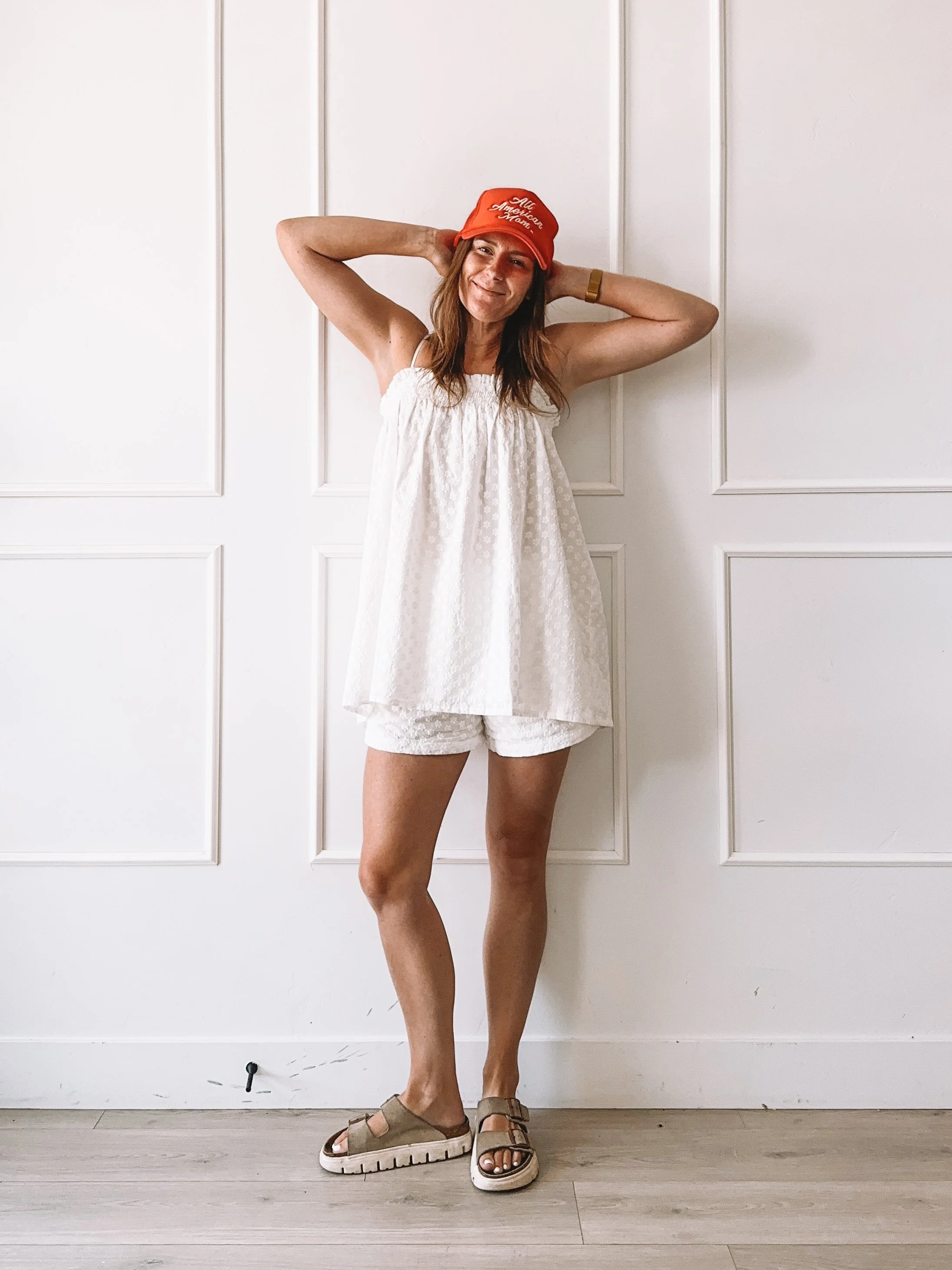 White Set Summer Outfit for Moms