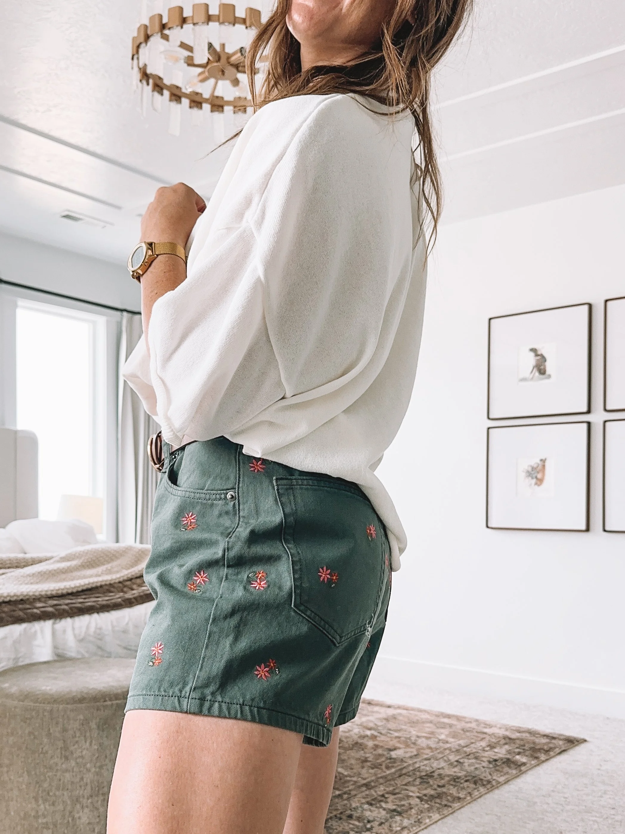 Oversized Cream Tee and Denim Shorts Outfit