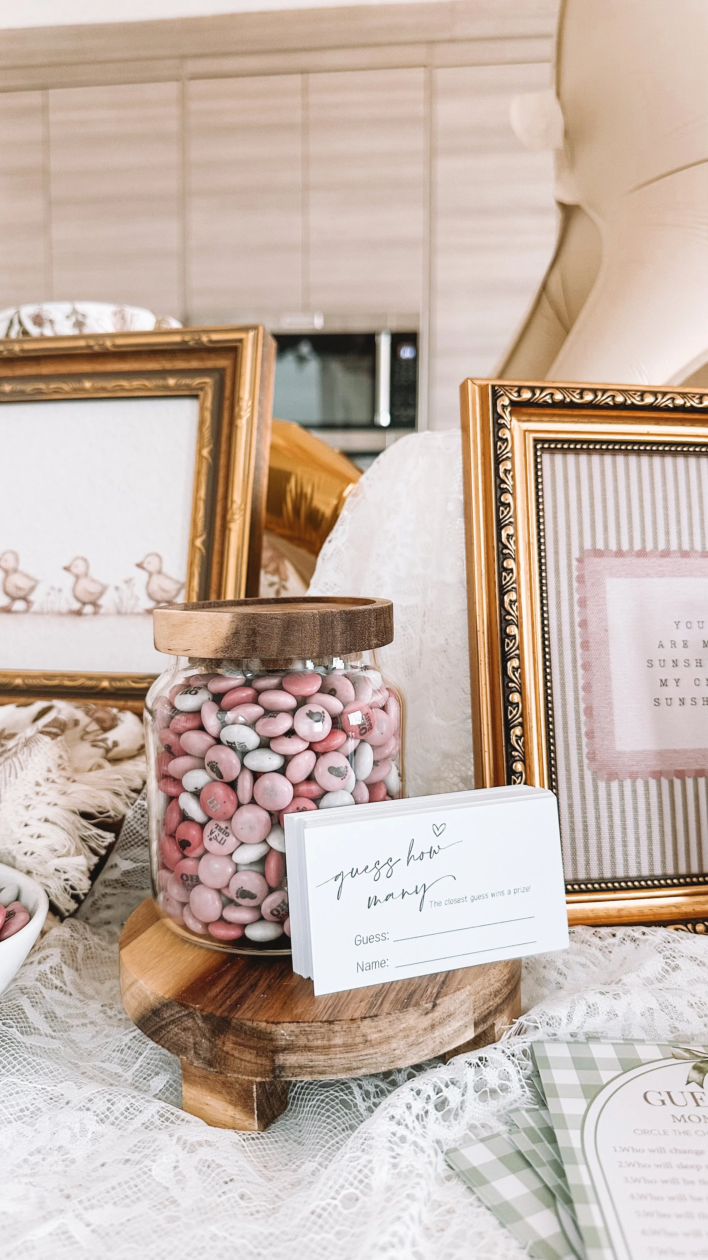 5 Cheap, Quick and Easy Baby Shower Games (even kids can play!)