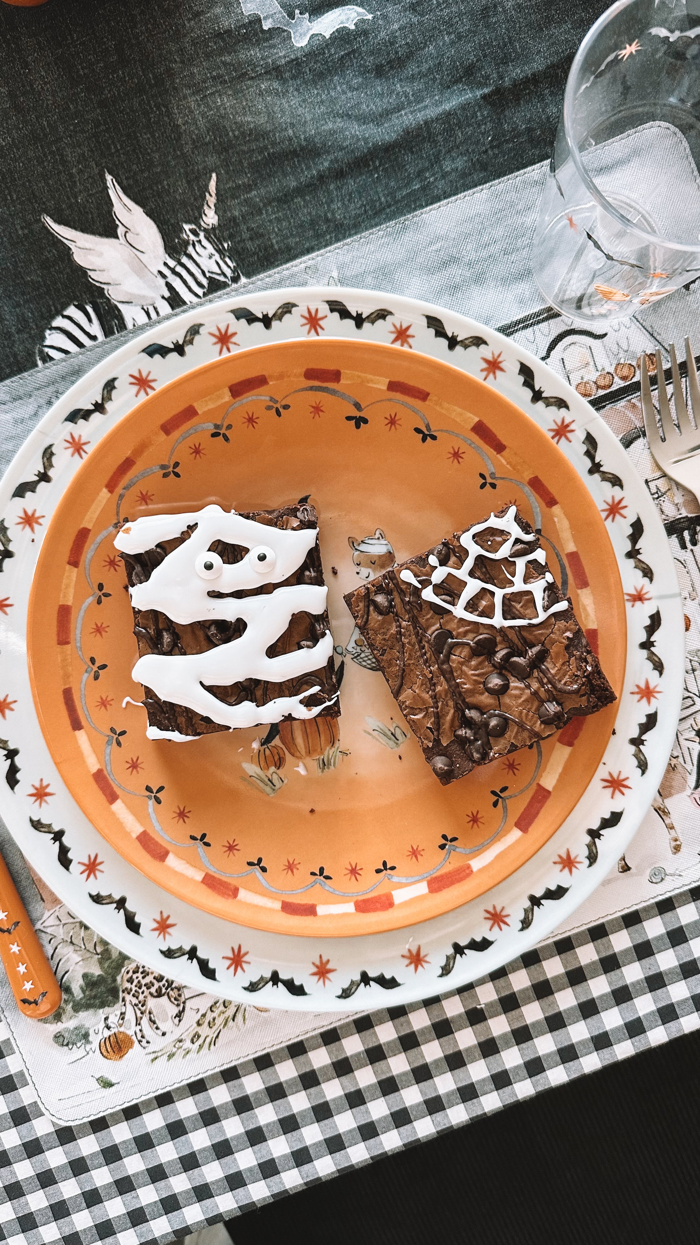 kids halloween party treat ideas - diy edible halloween treats