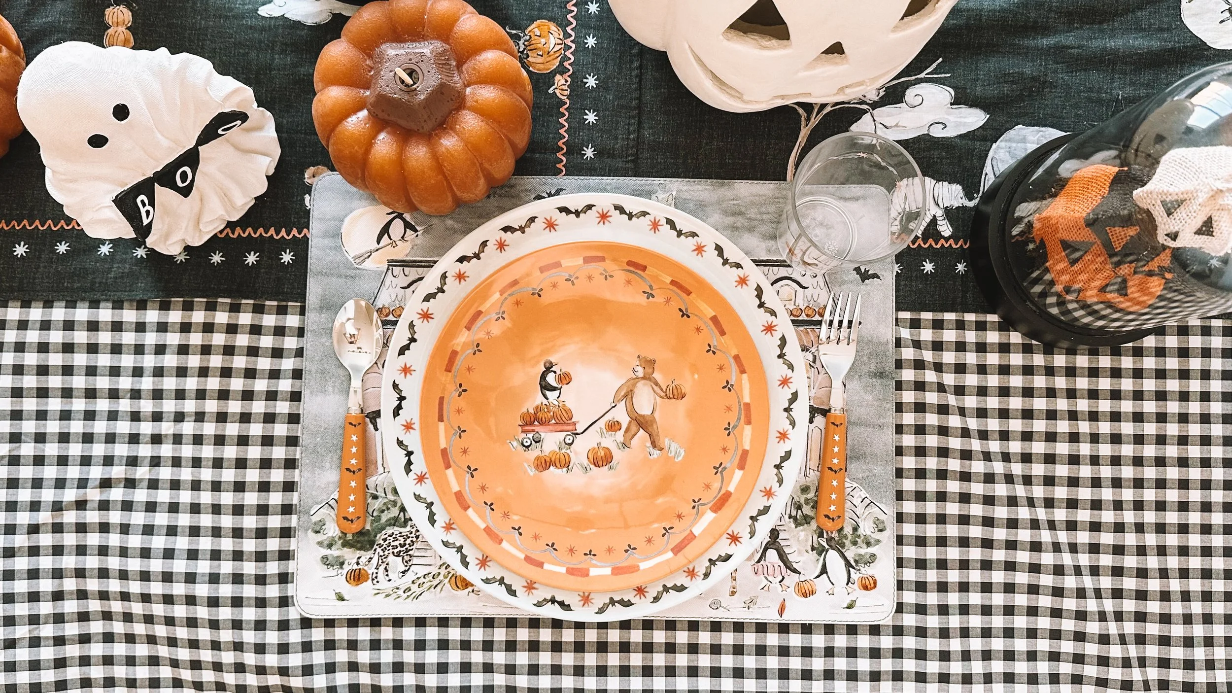 kids halloween party table settings