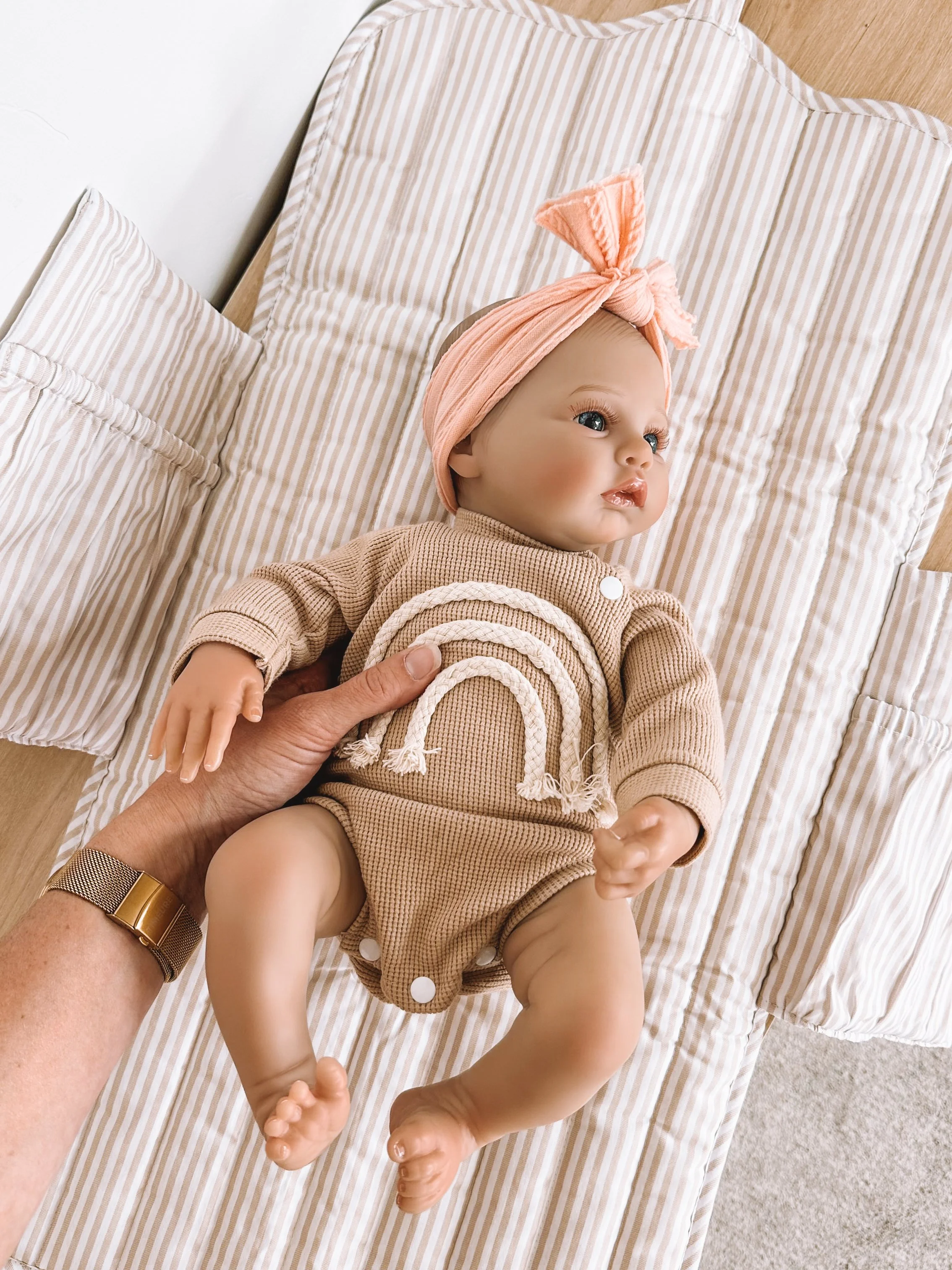 Baby Registry Must Haves I Would Add if I Had a Fifth Baby - Portable Changing Mat with Case